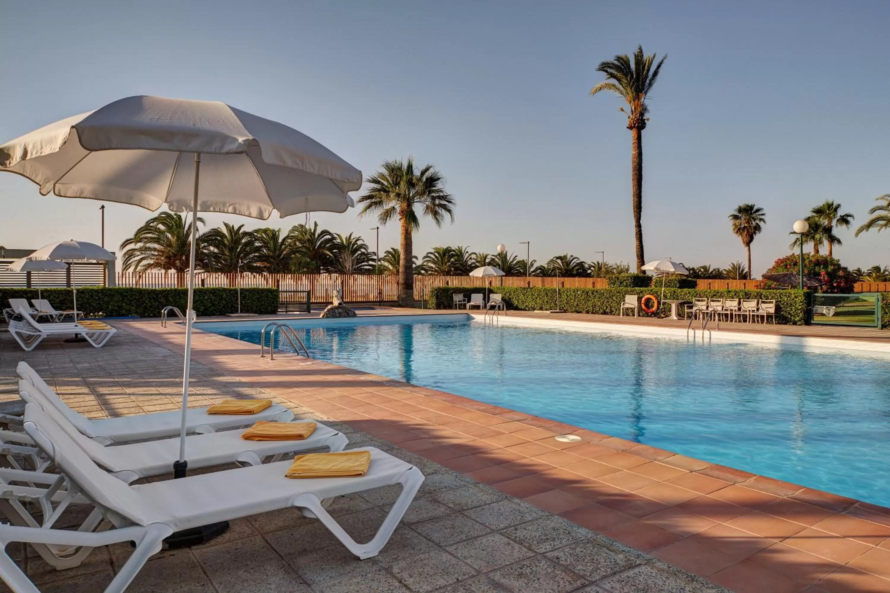 Swimming pool in Parador de Benicarló