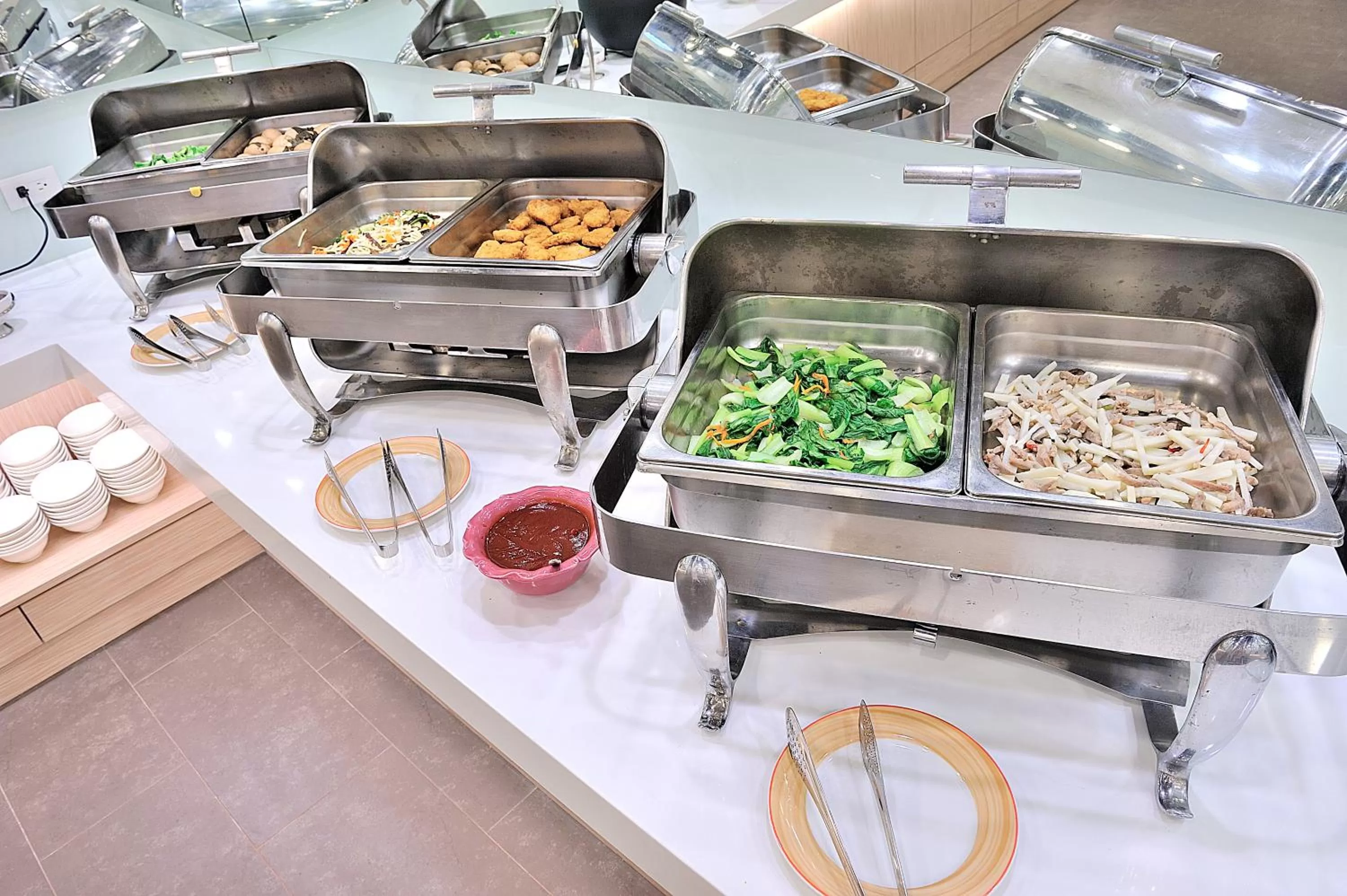 Restaurant/places to eat in CU Hotel Taipei