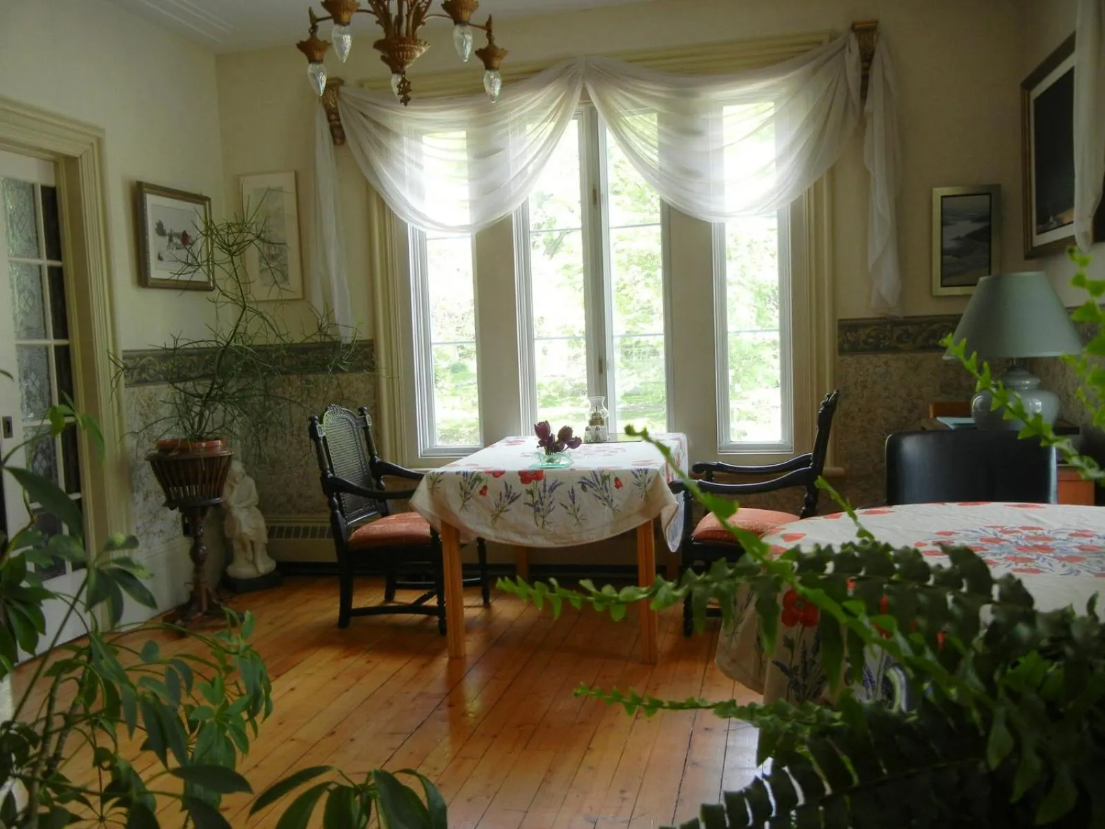 Day in Auberge du Sault-à-la-Puce