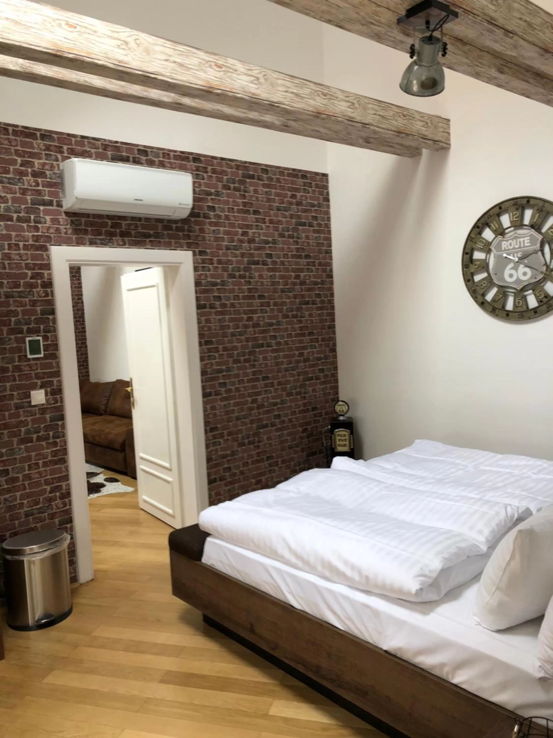 Bedroom, Bed in Aapartamentoos