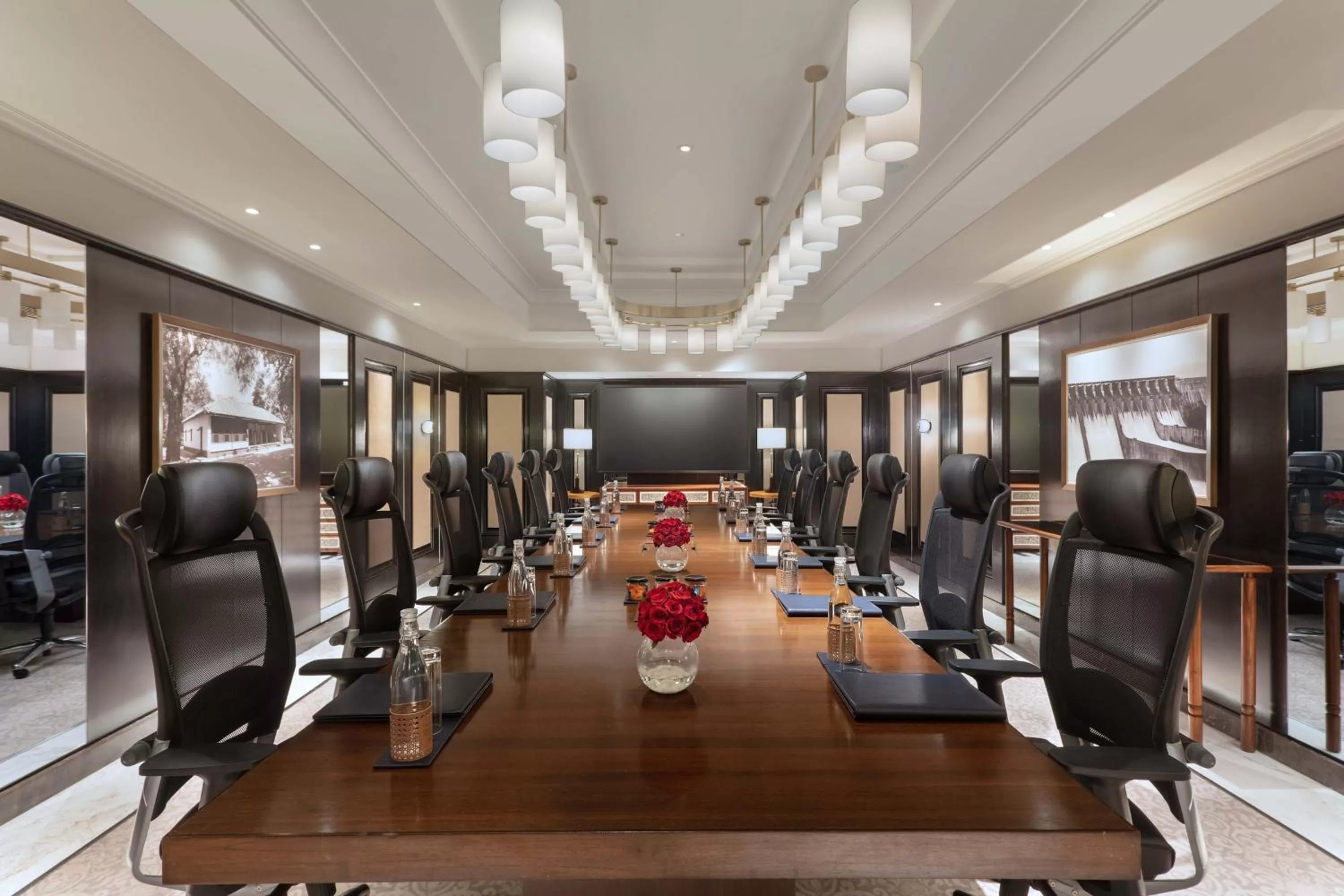 Meeting/conference room in ITC Narmada, a Luxury Collection Hotel, Ahmedabad