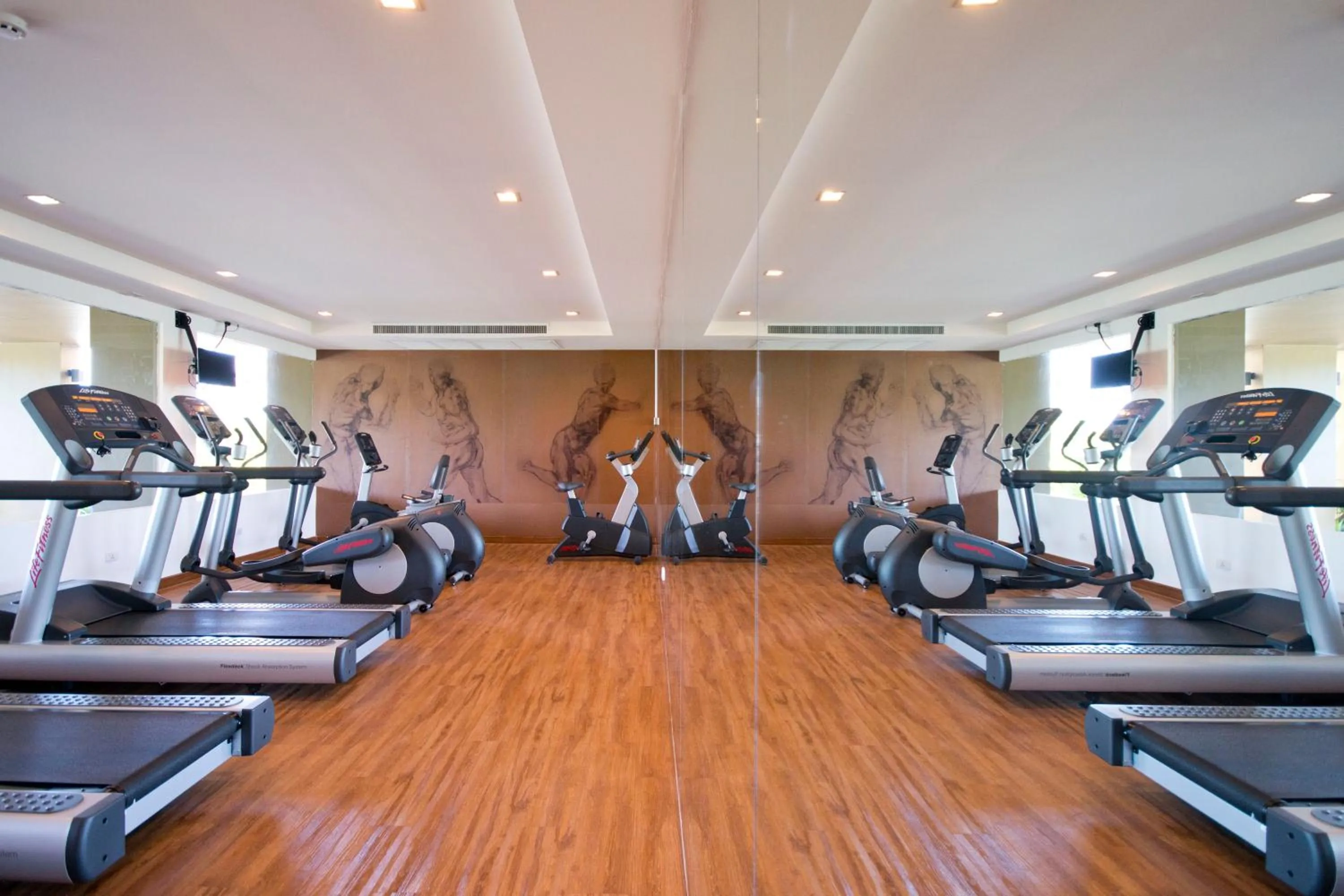Fitness centre/facilities in SUNSURI PHUKET, Nai Harn Beach