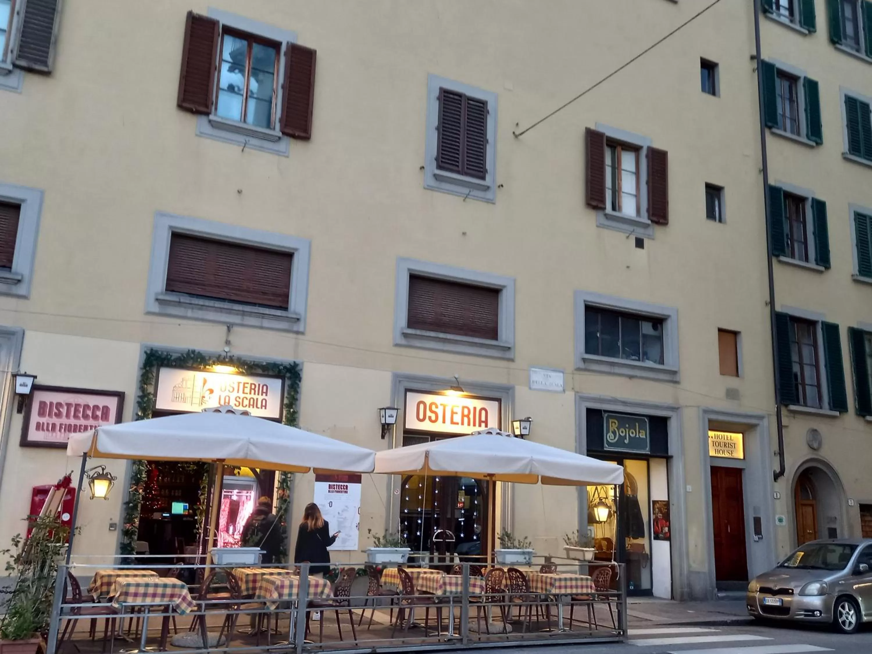 Facade/entrance in Hotel Tourist House