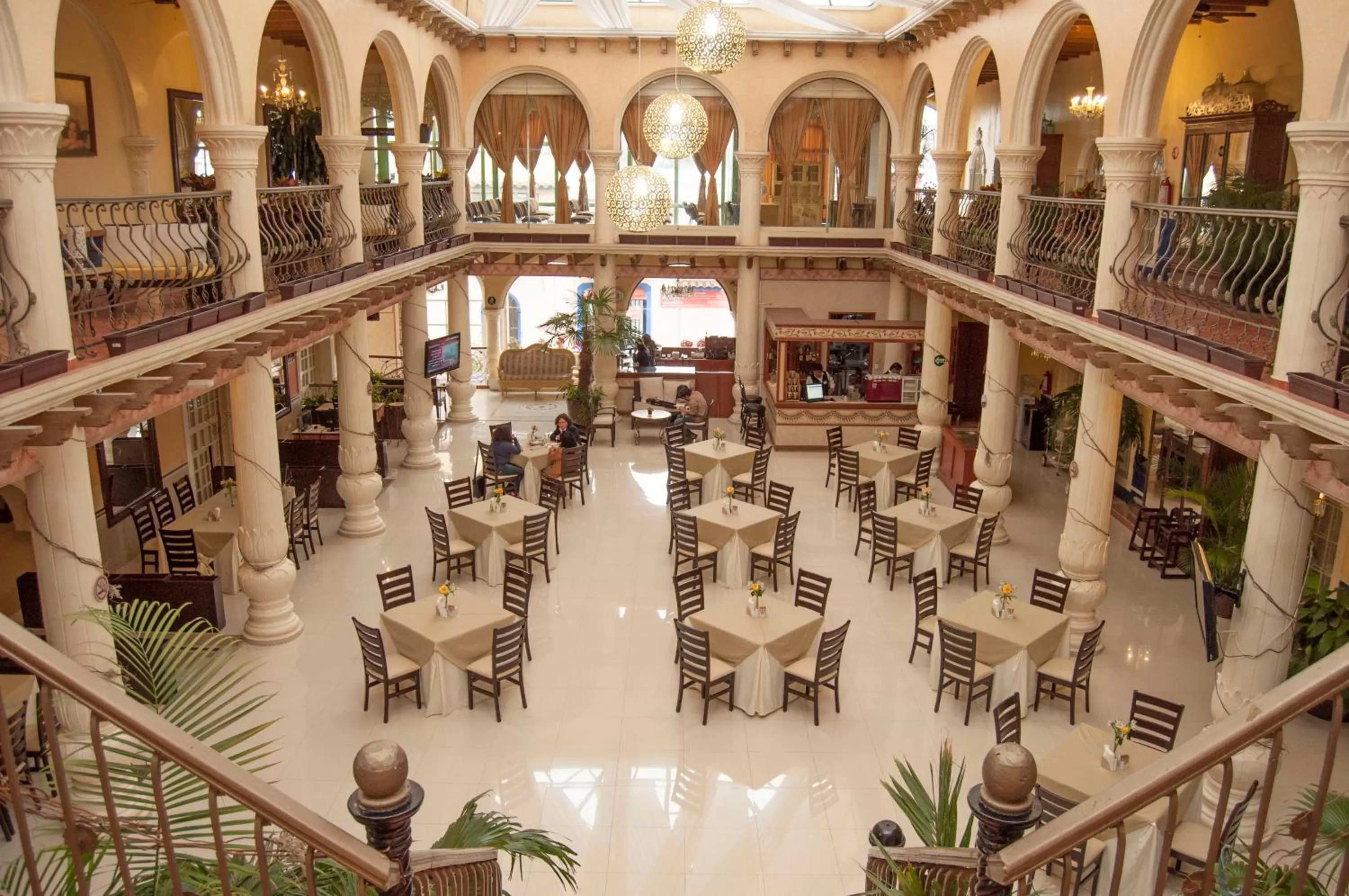 Restaurant/places to eat in Centro Hotel Villa las Margaritas