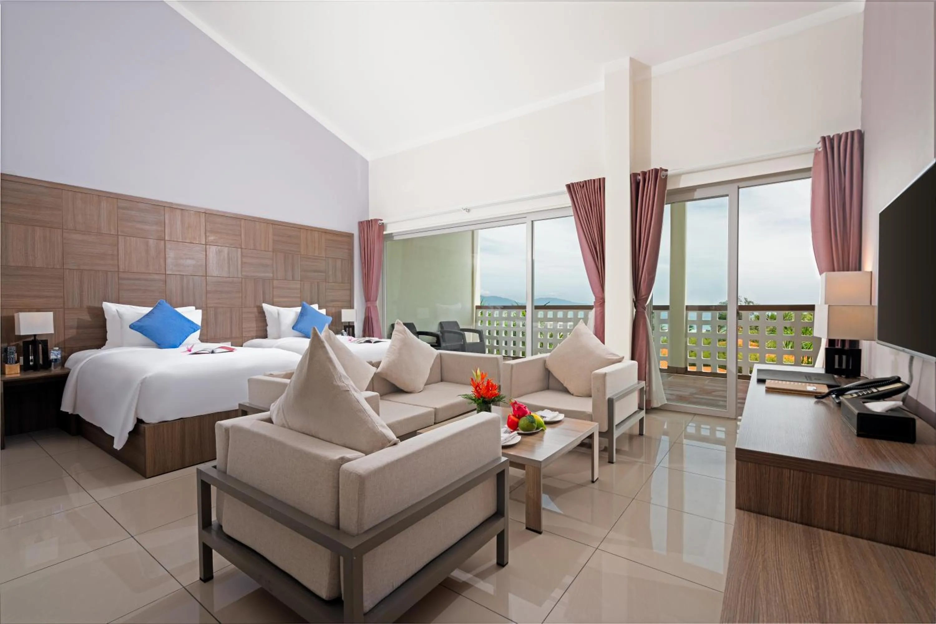 View (from property/room), Bed in Grandvrio Ocean Resort Danang