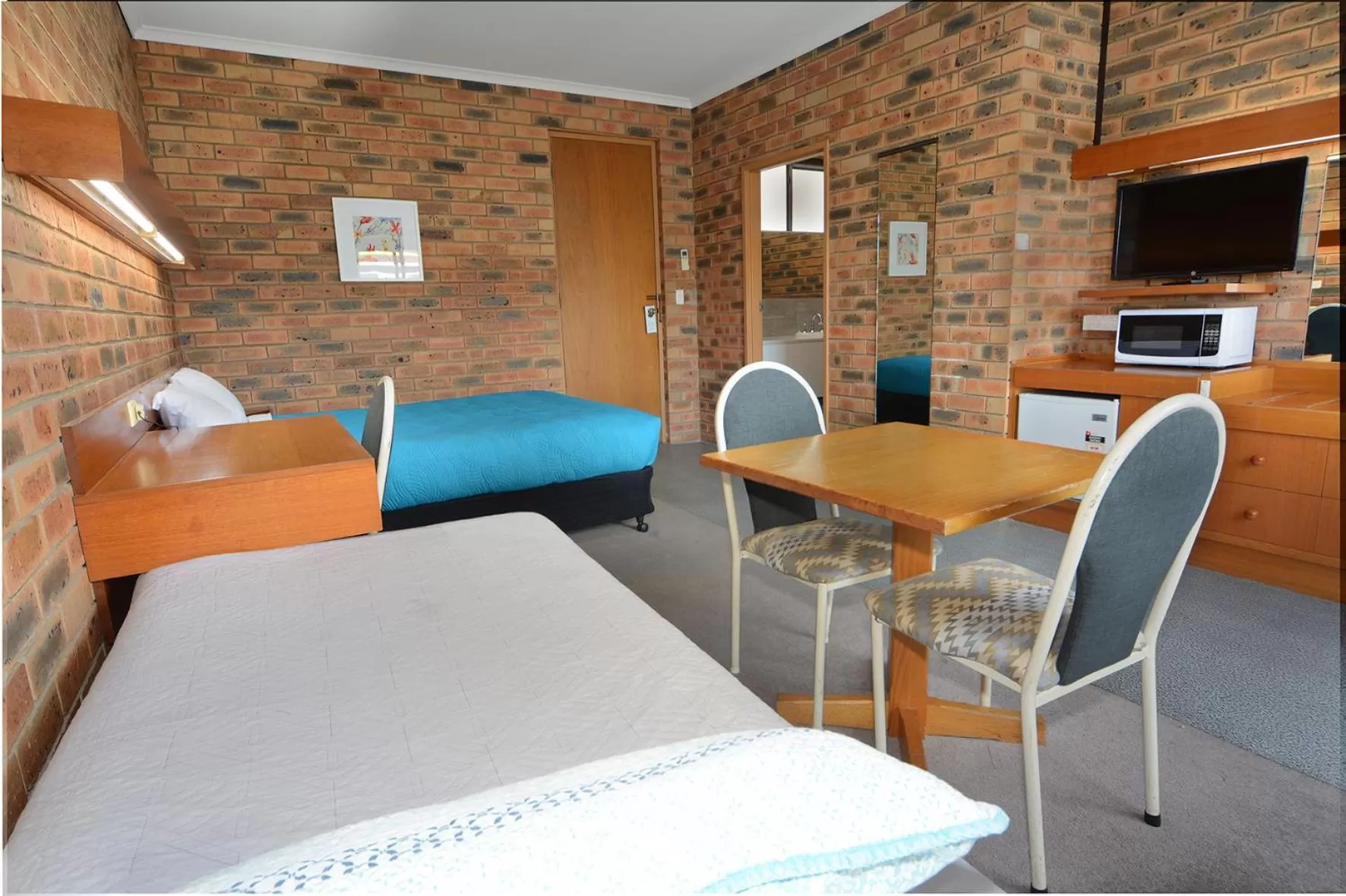 Photo of the whole room, Bed in Sandhurst Motor Inn Bendigo