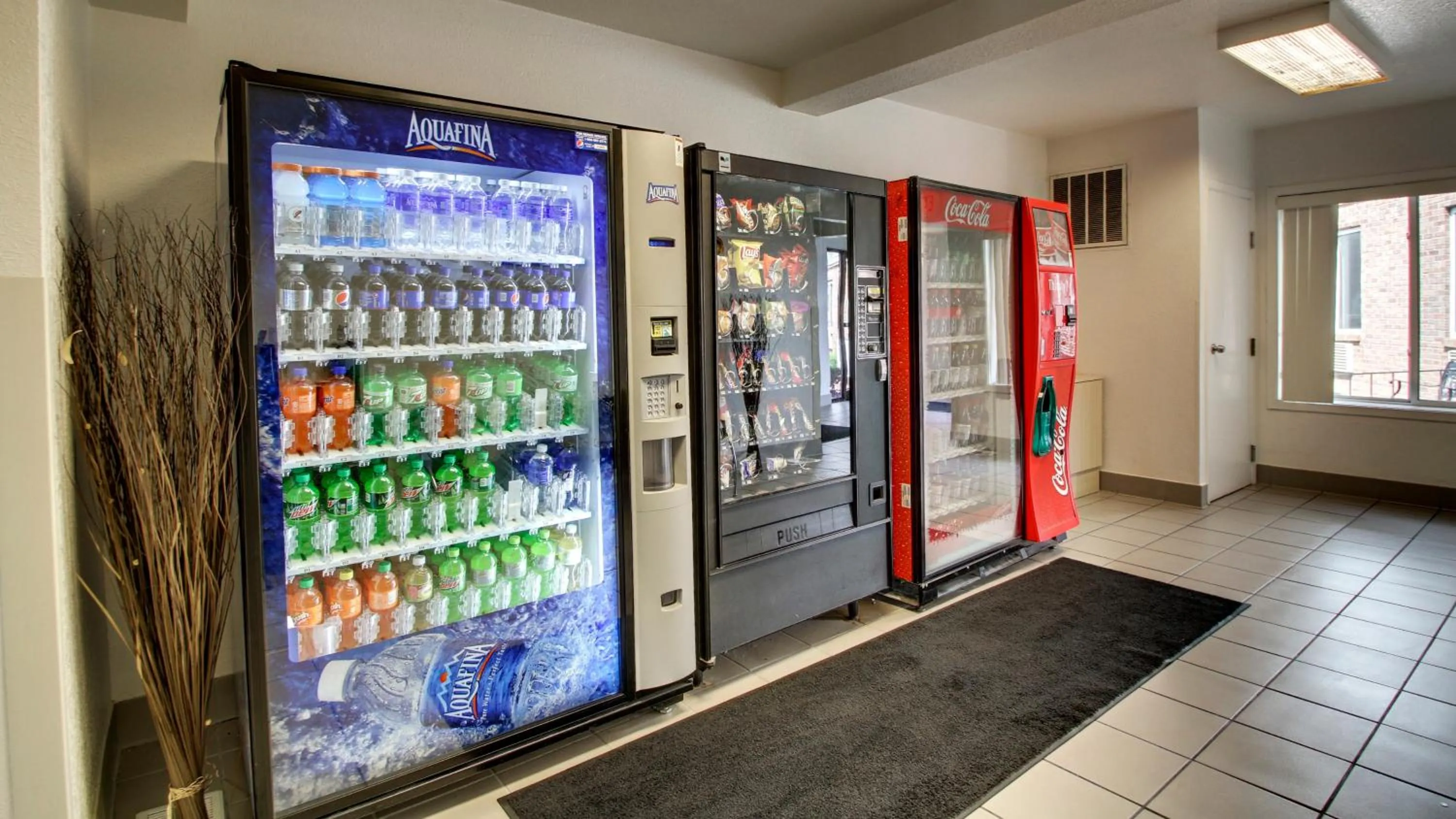 Day in Motel 6-Altoona, IA - Des Moines East