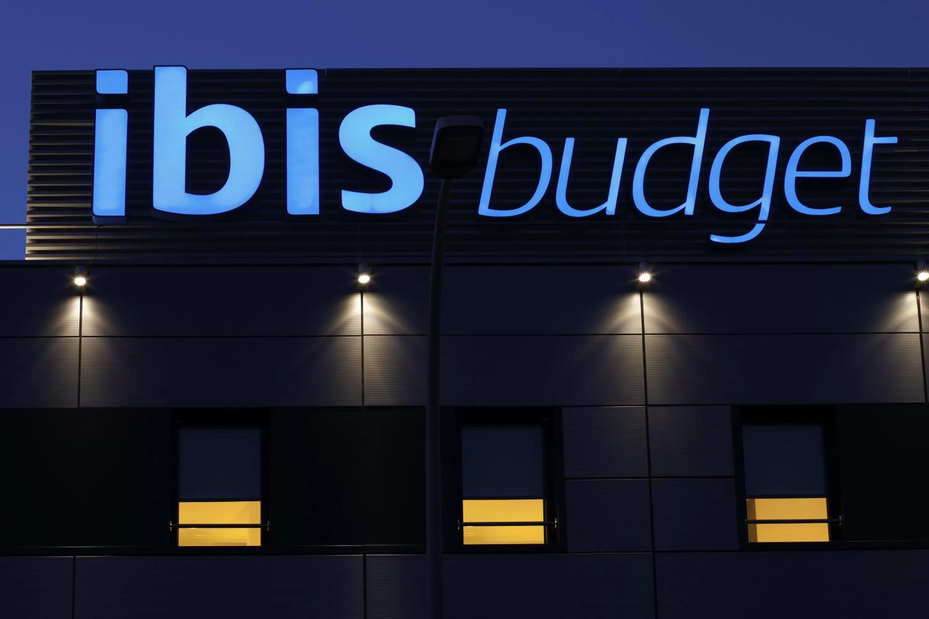 Property logo or sign in Ibis Budget Valencia Alcasser