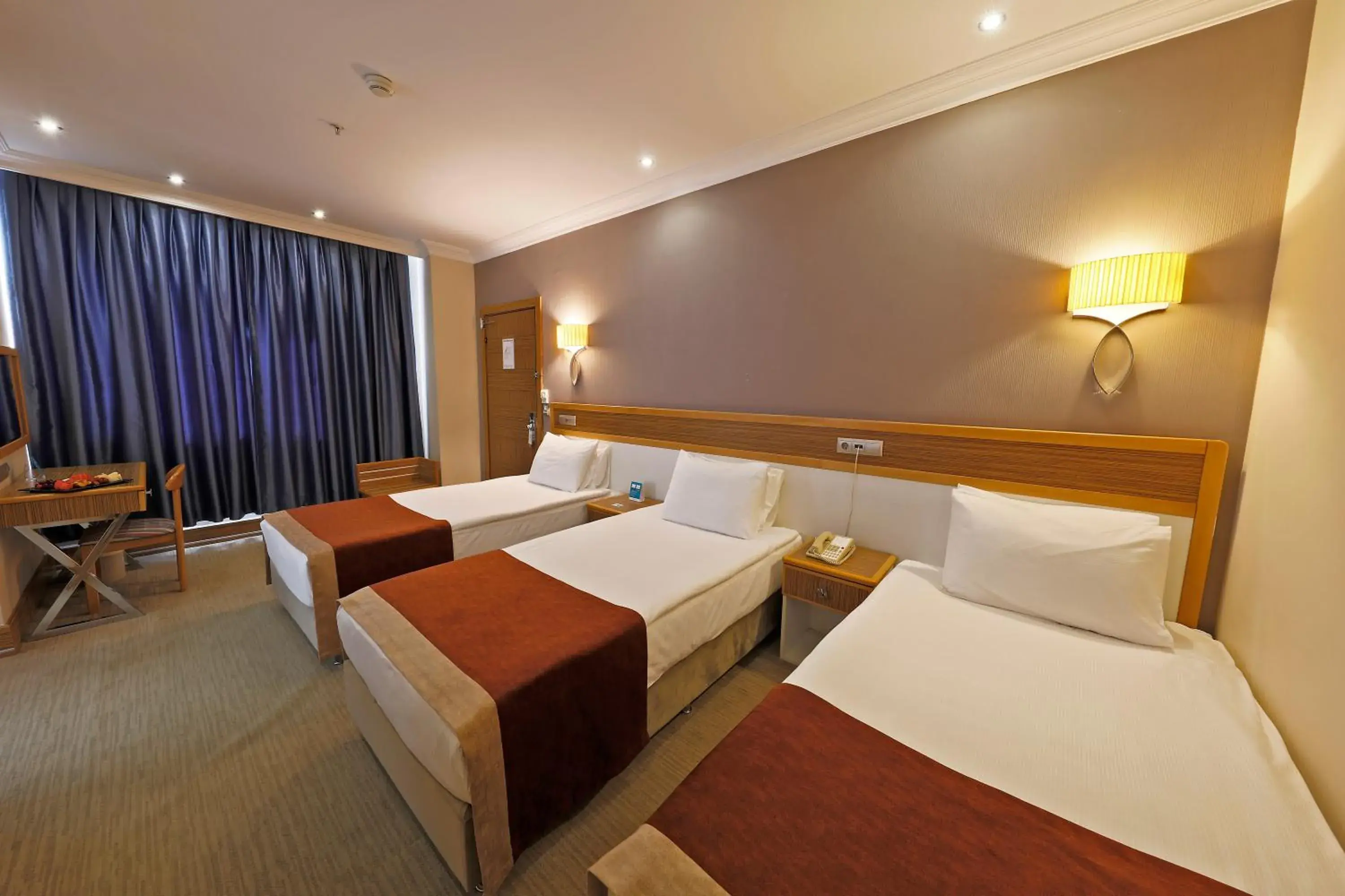 Triple Room in Euro Park Hotel Bursa Triple Room in Euro Park Hotel Bursa