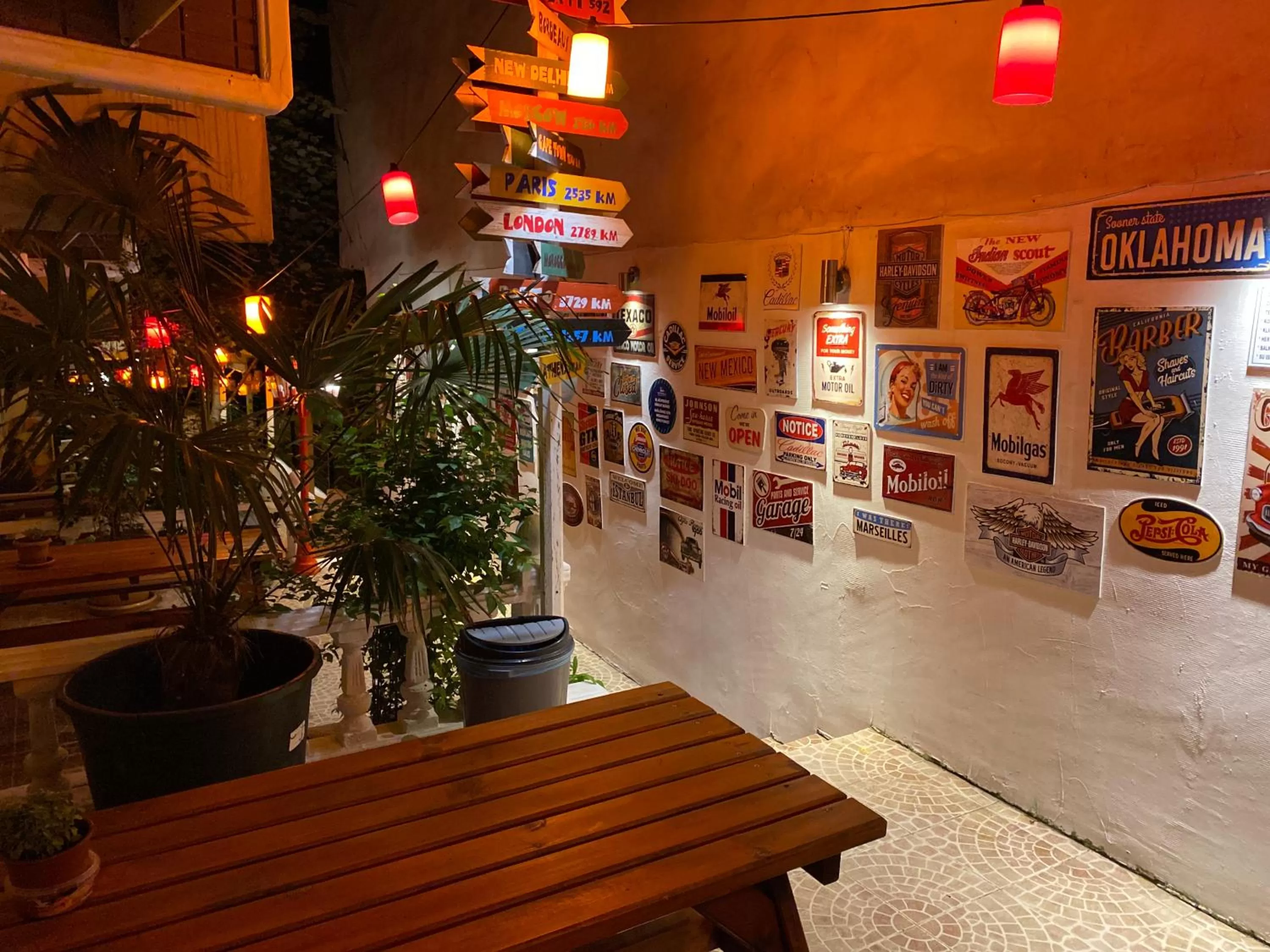 Patio in No Problem Pansiyon & Alkaya