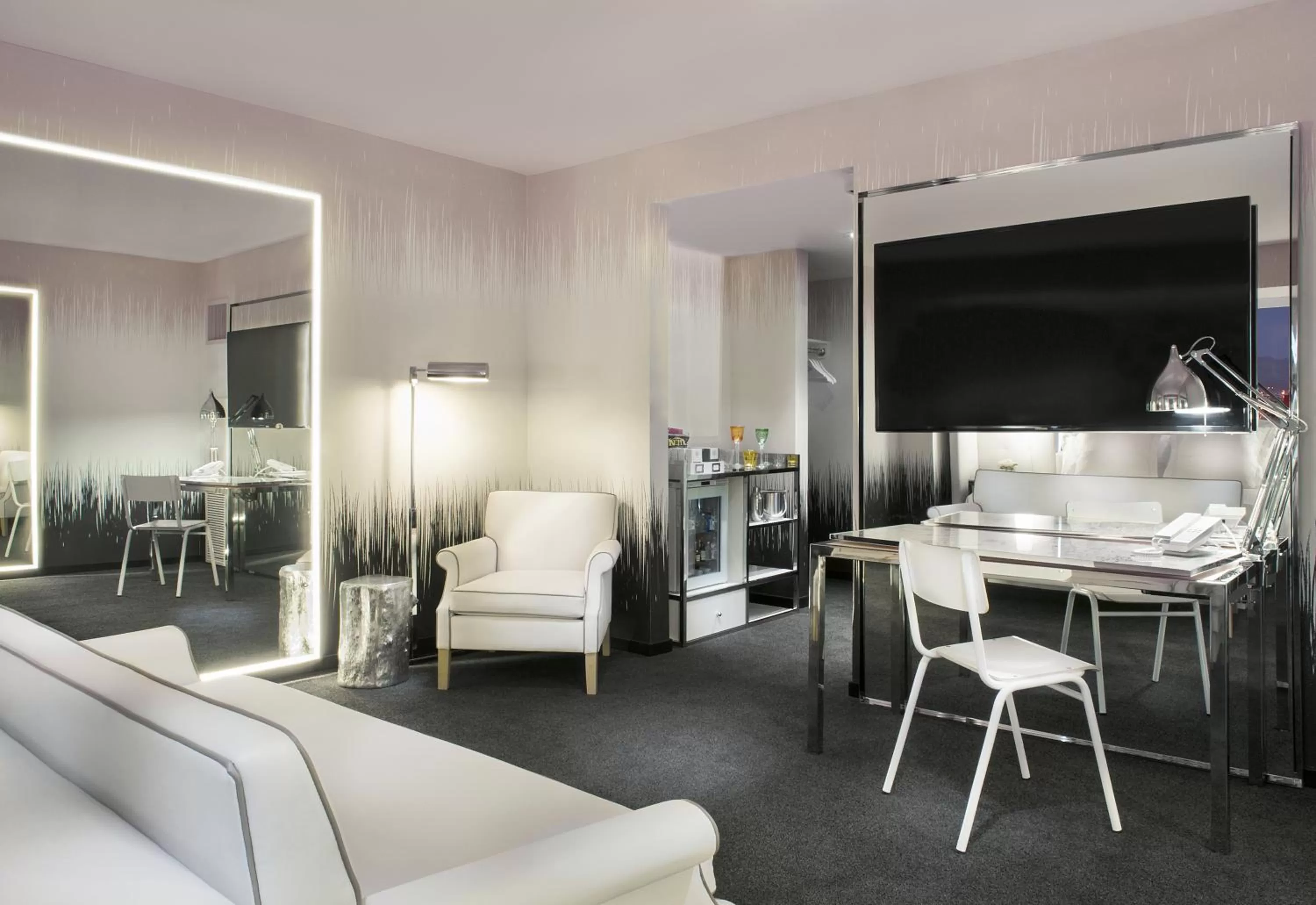 Seating area in SAHARA Las Vegas