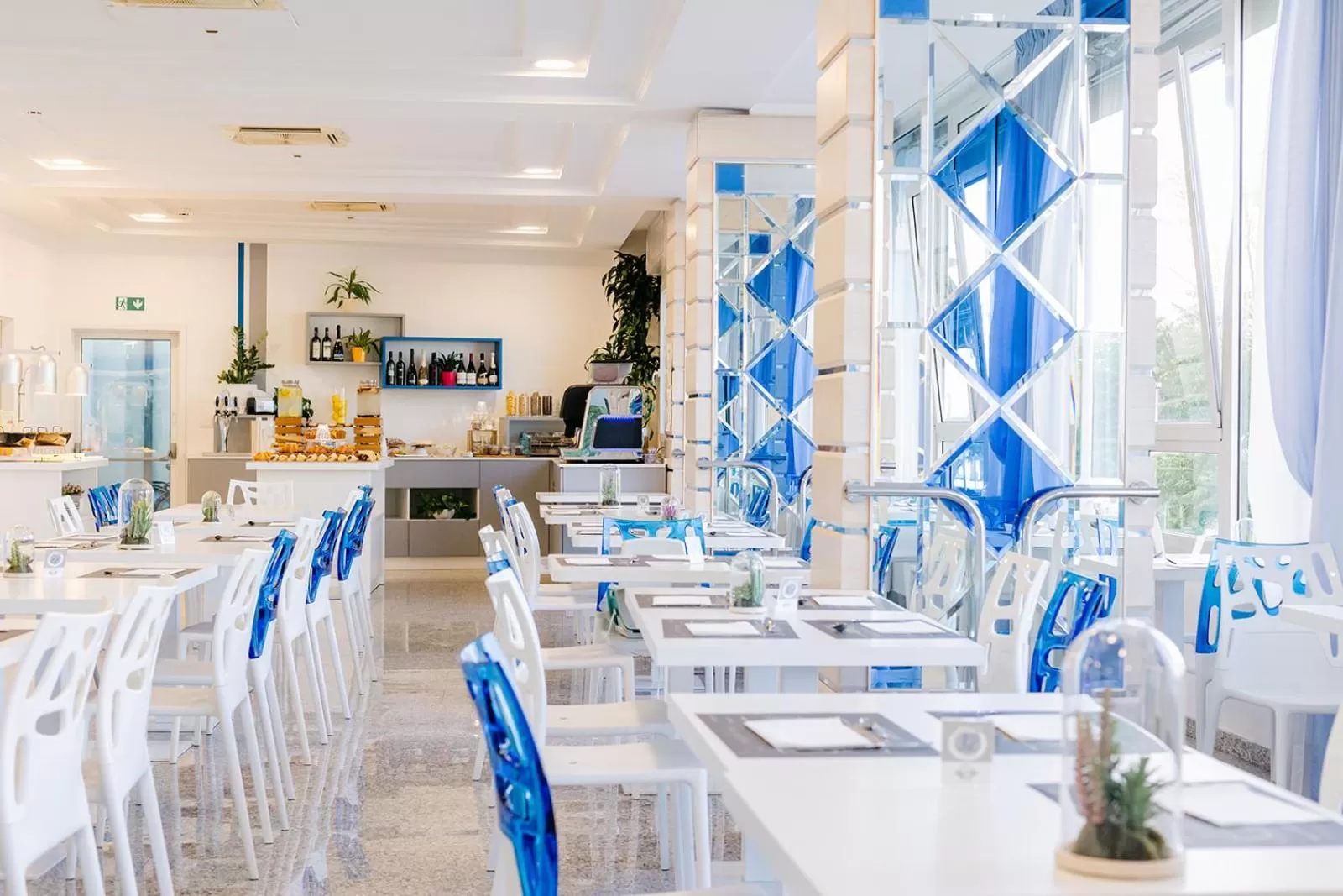 Restaurant/places to eat in Hotel Majorca