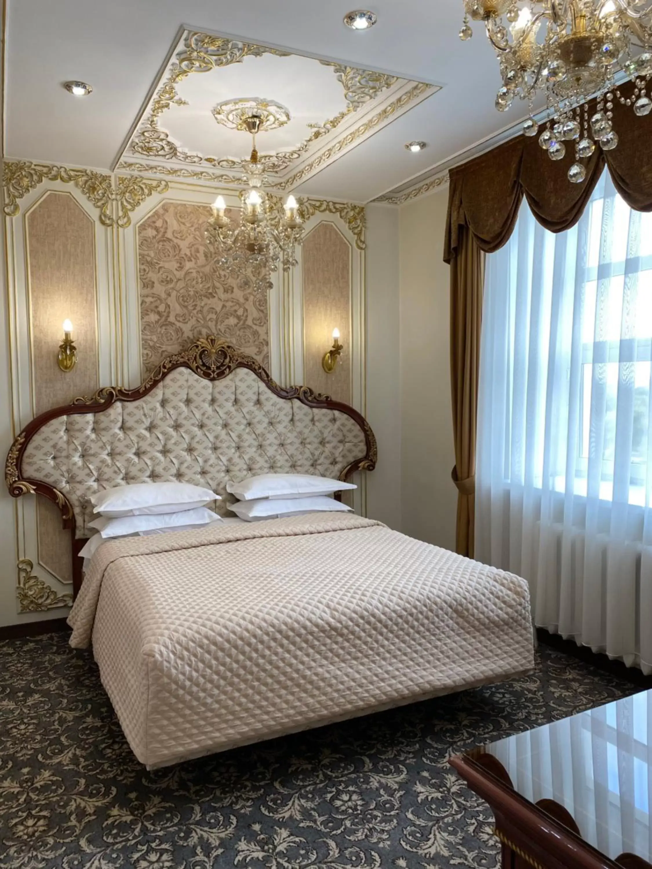 Family Room in Lion Hotel Family Room in Lion Hotel