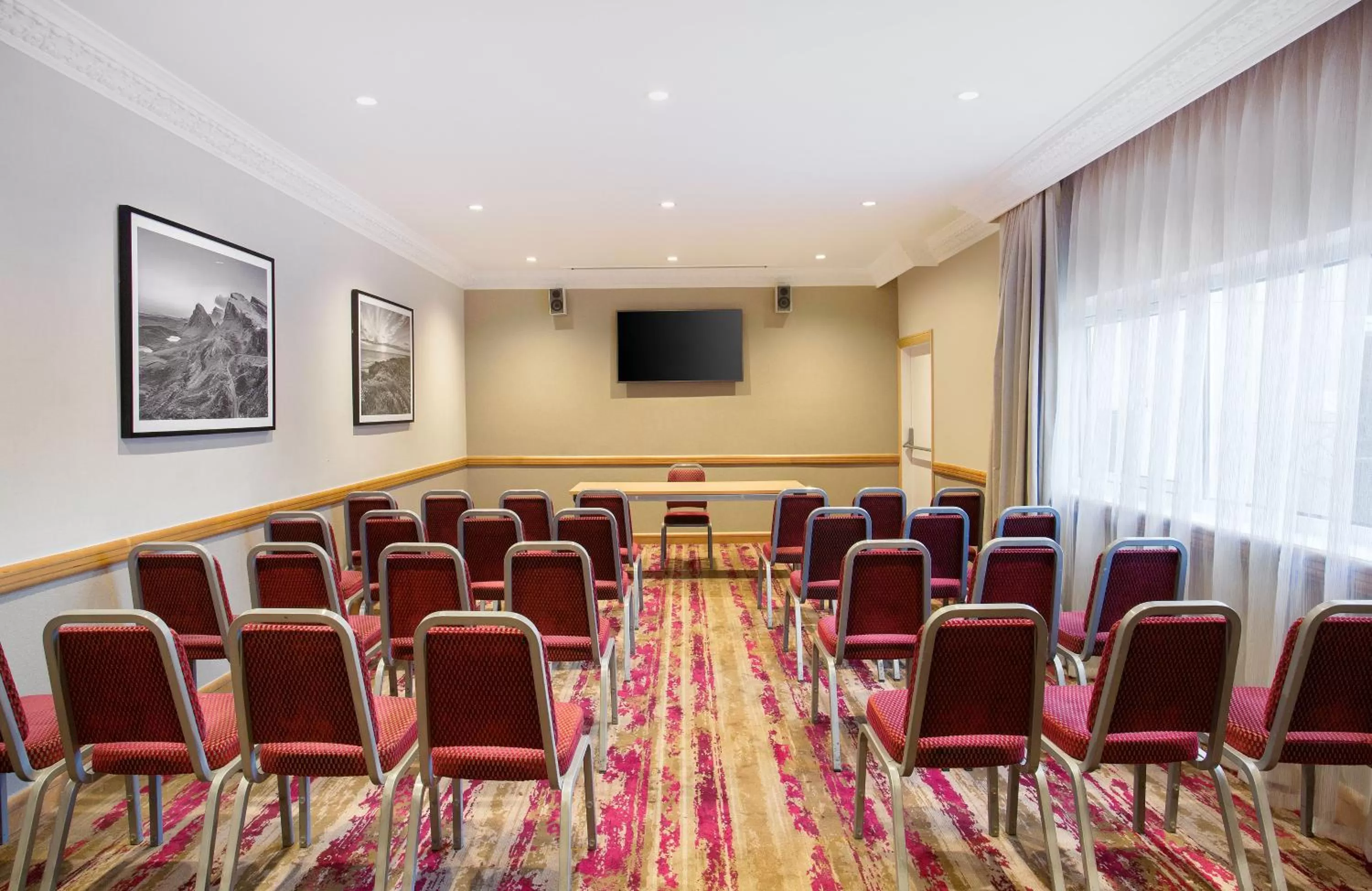 Meeting/conference room in Leonardo Hotel Inverness