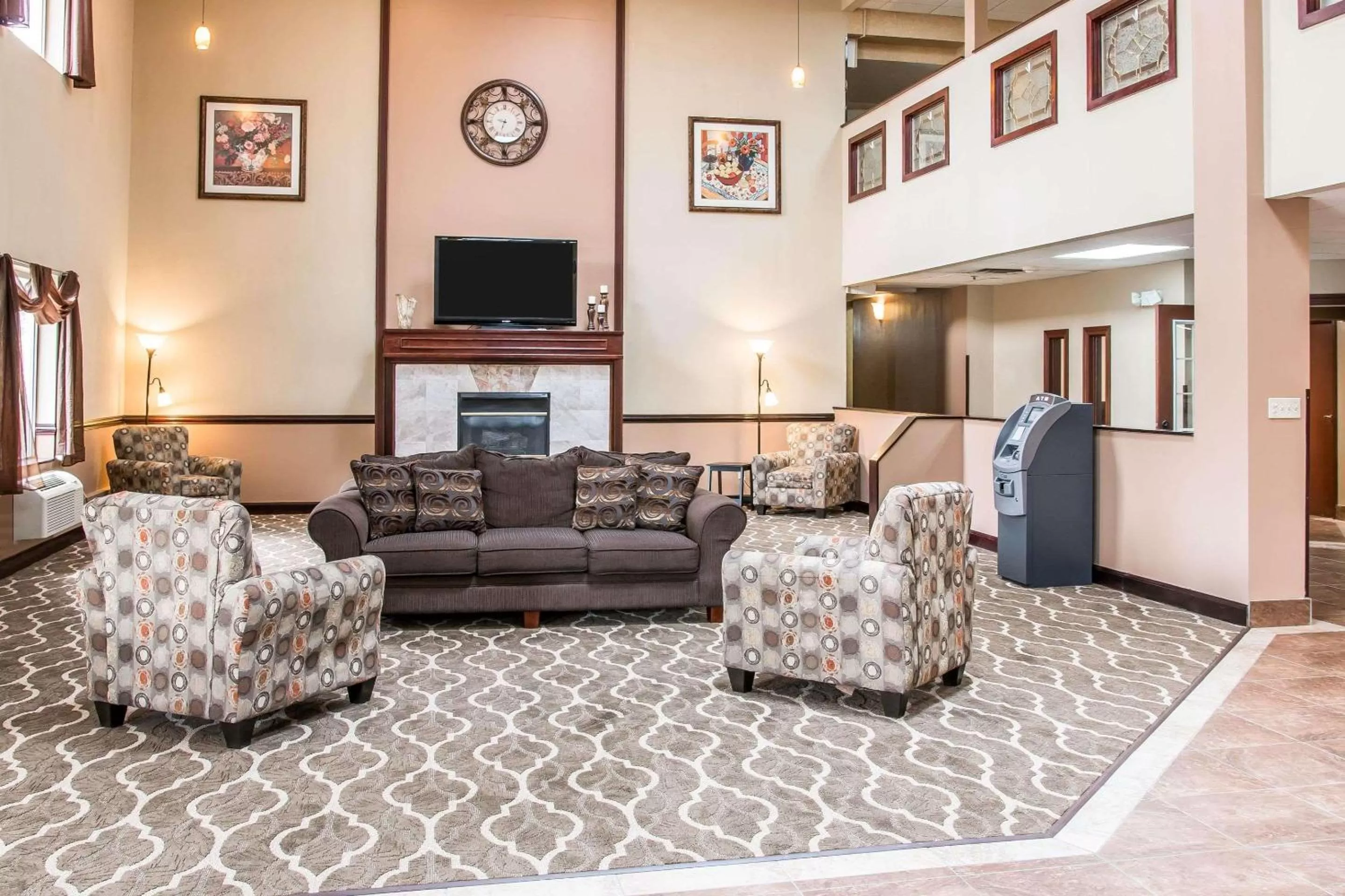 Lobby or reception in Country Inn & Suites by Radisson, Battle Creek, MI