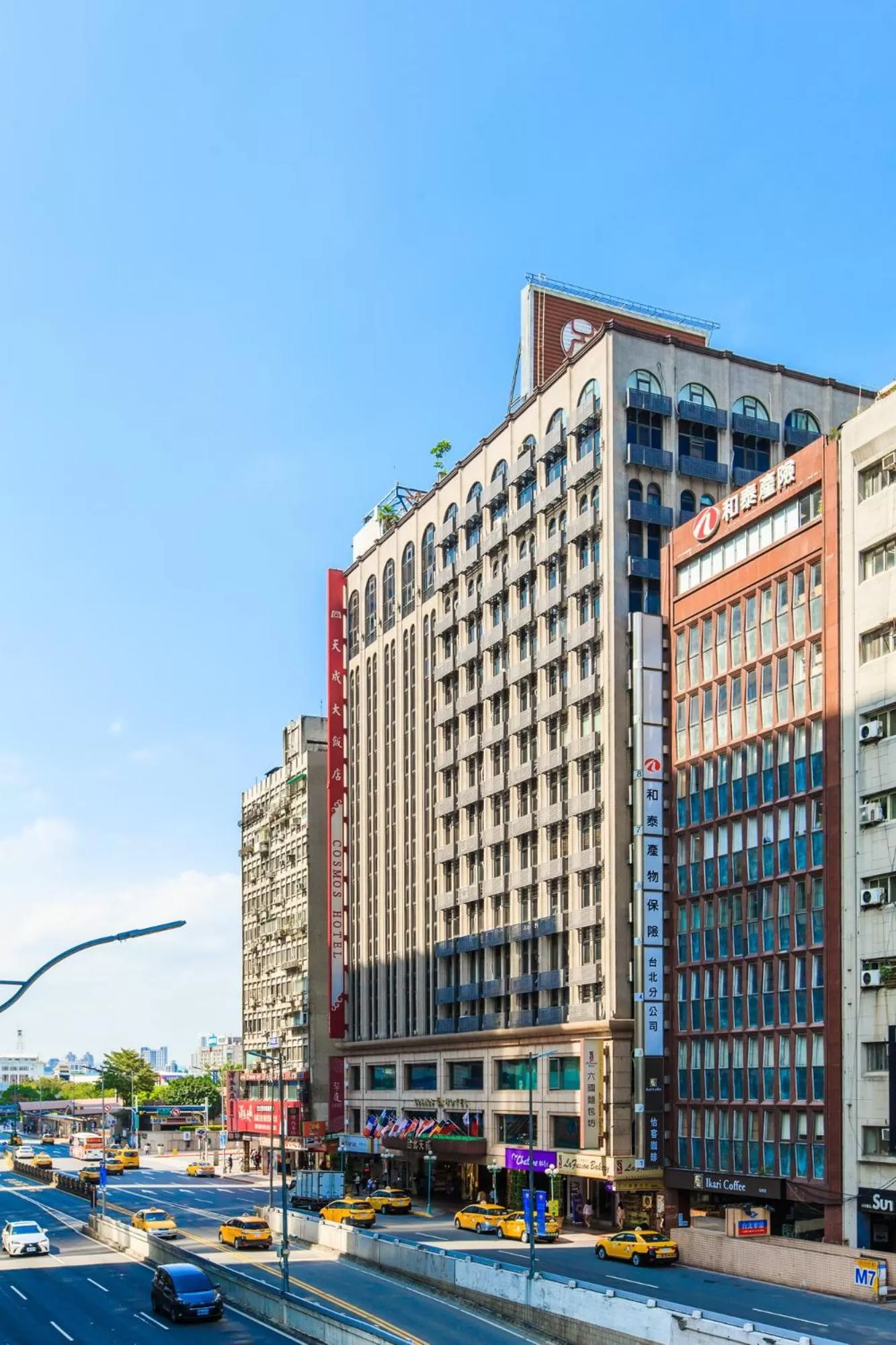 Property building in Cosmos Hotel Taipei