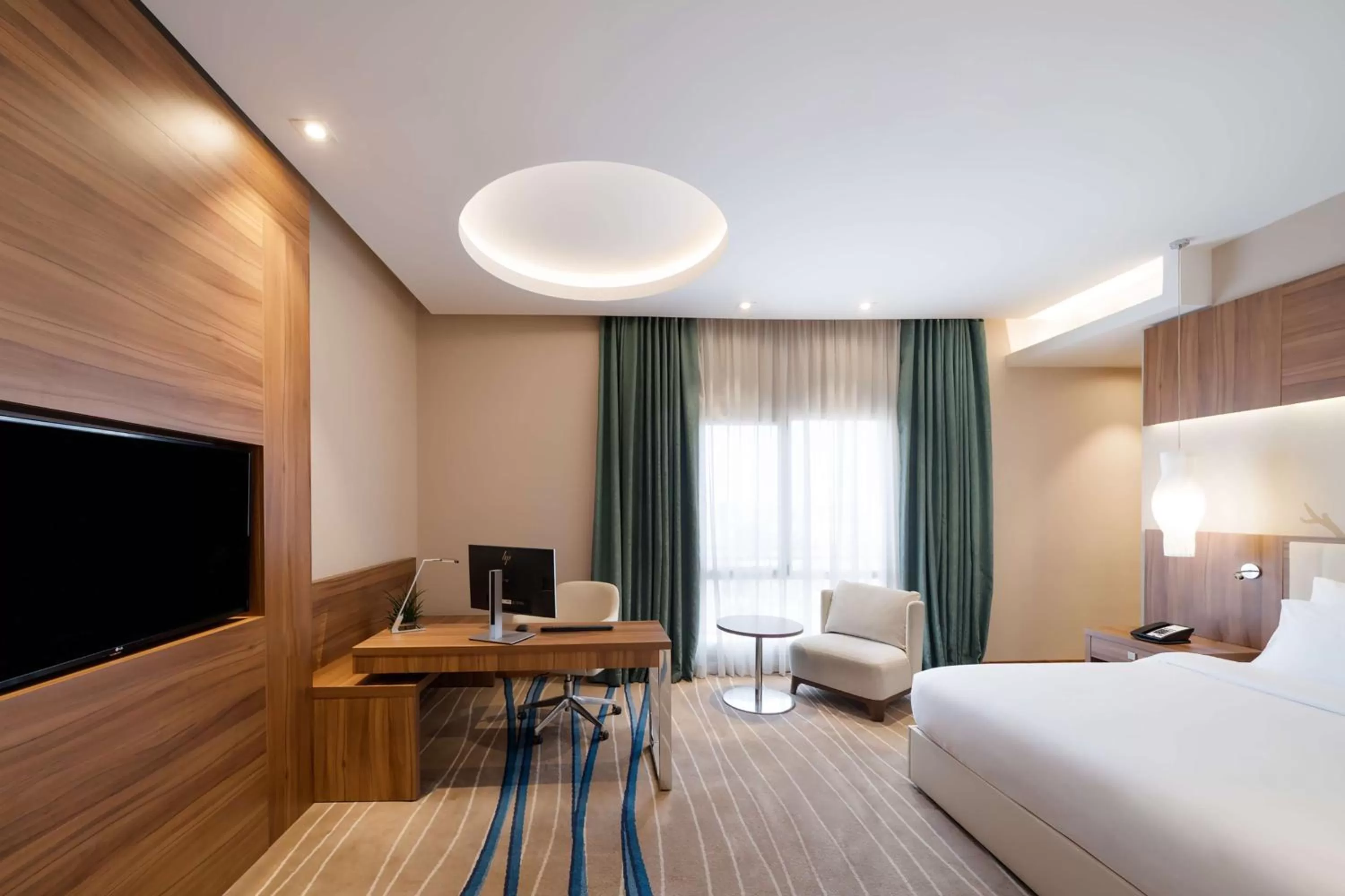 Photo of the whole room, Bed in Radisson Blu Hotel, Jeddah Al Salam