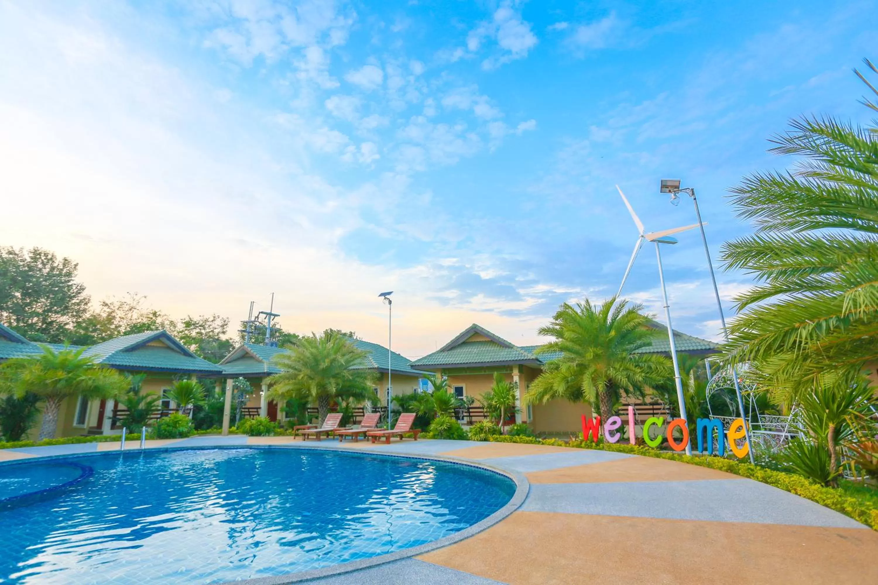 Property building in Huan Soontaree