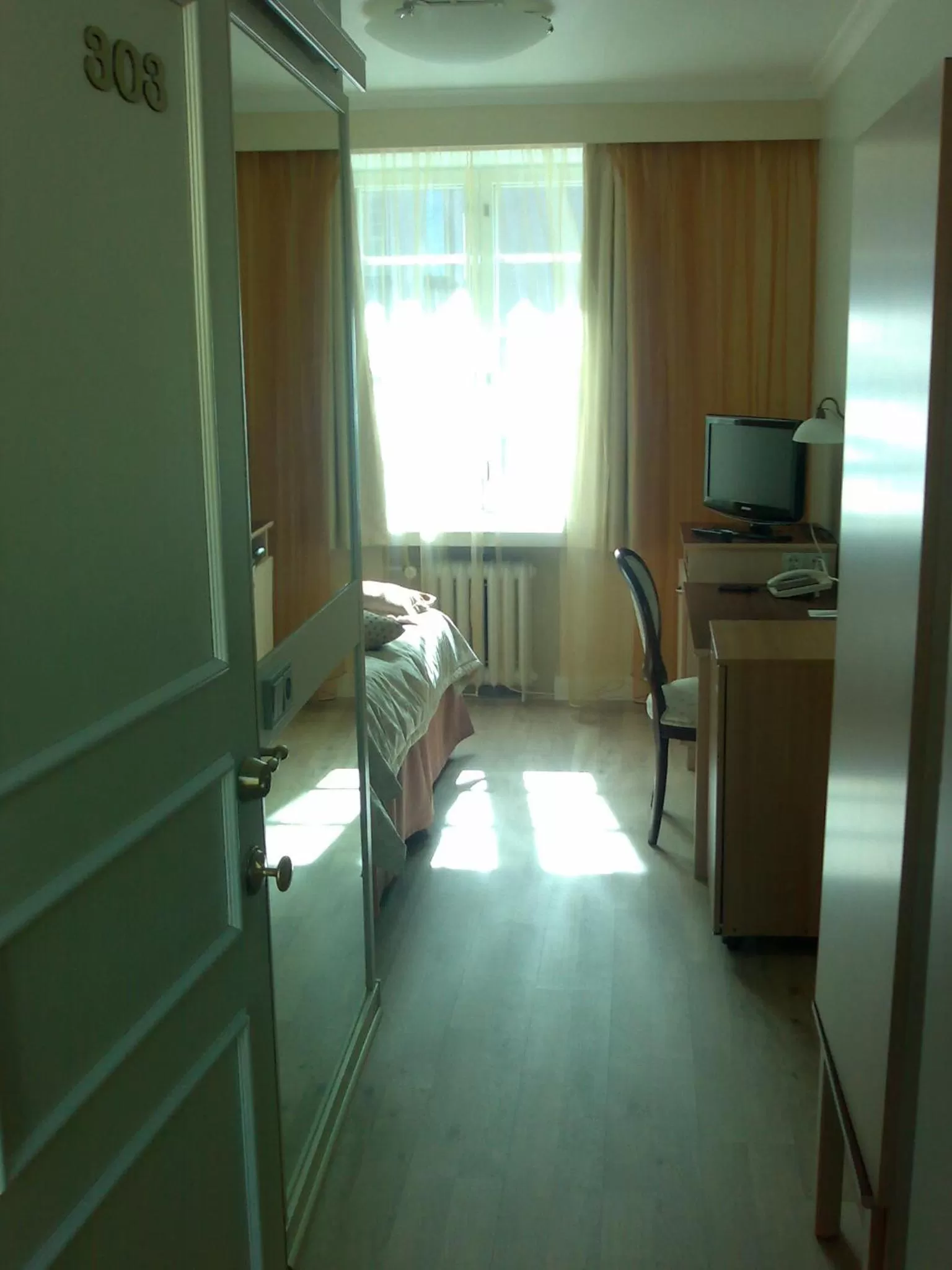 Photo of the whole room in Hotel Anna