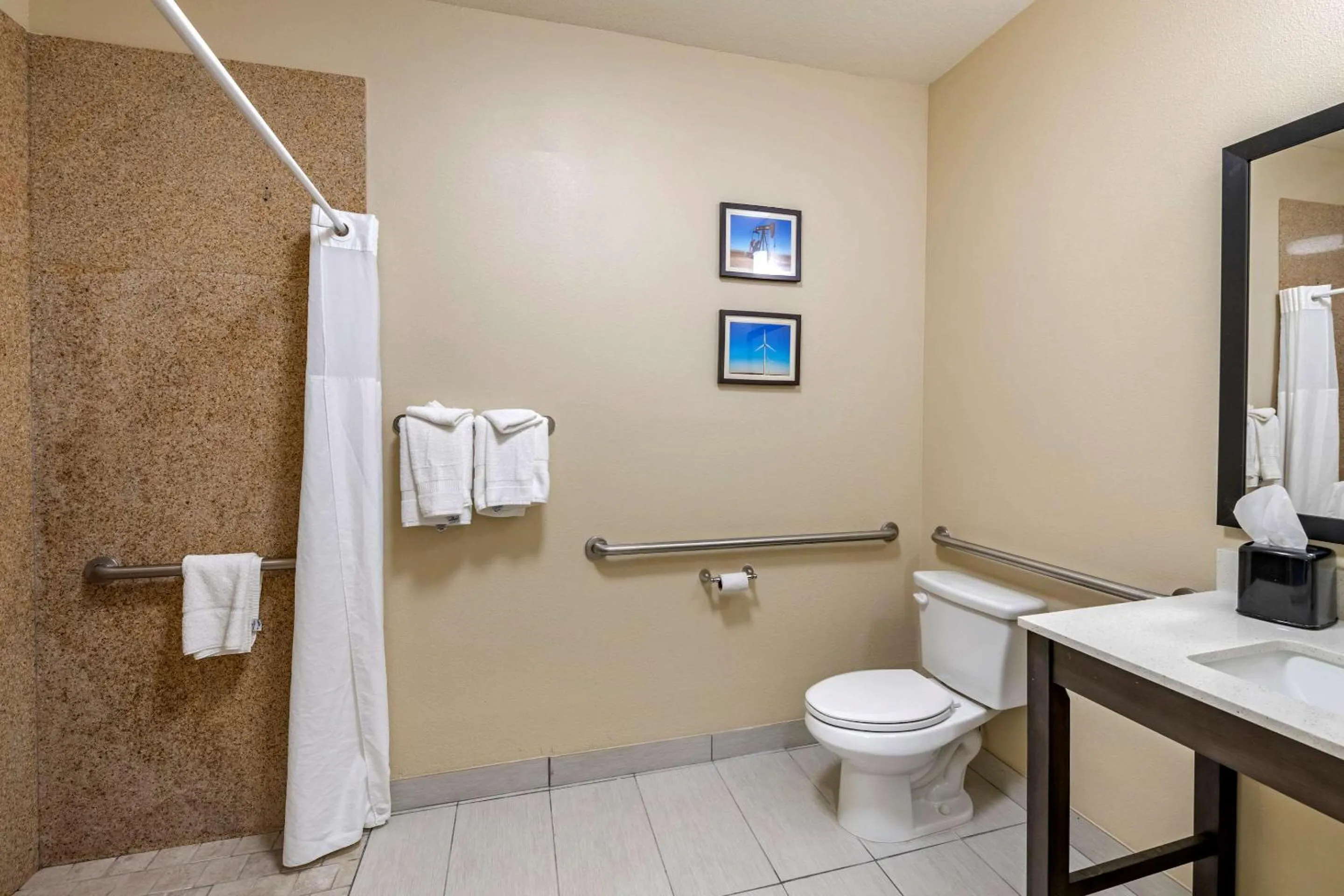 Bathroom in Comfort Inn & Suites Lubbock West