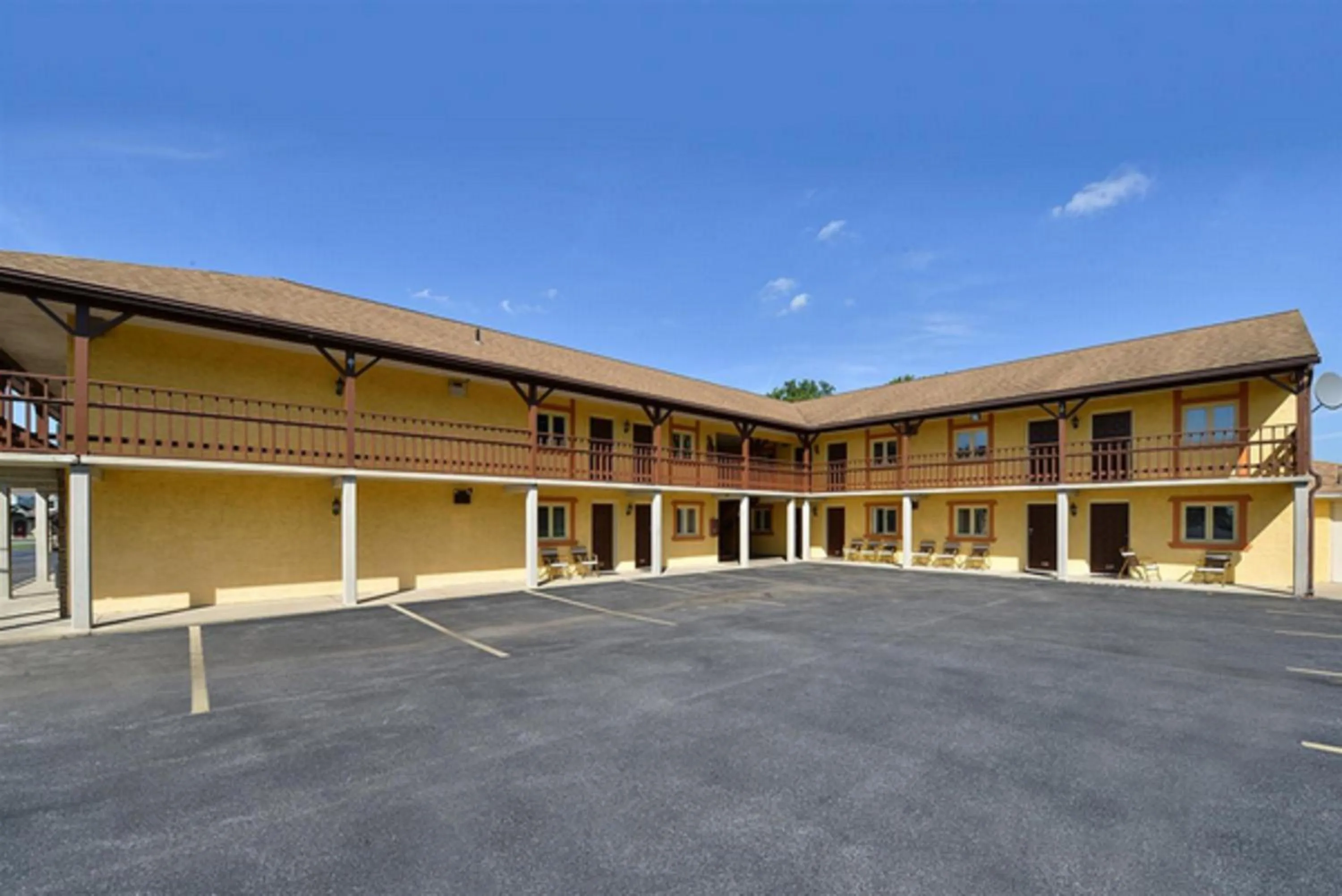 Facade/entrance in Soudersburg Inn & Suites Lancaster