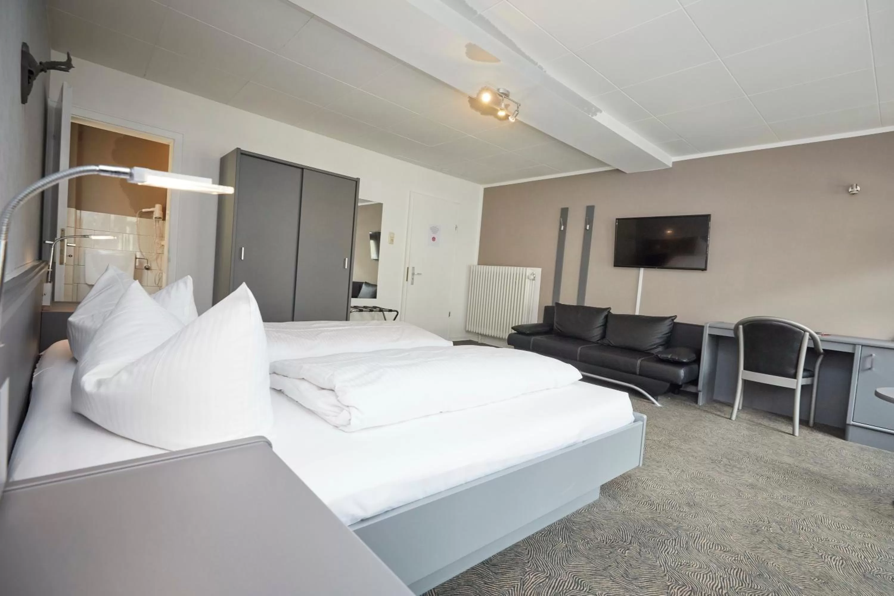 Photo of the whole room, Bed in Hotel Schlemmer