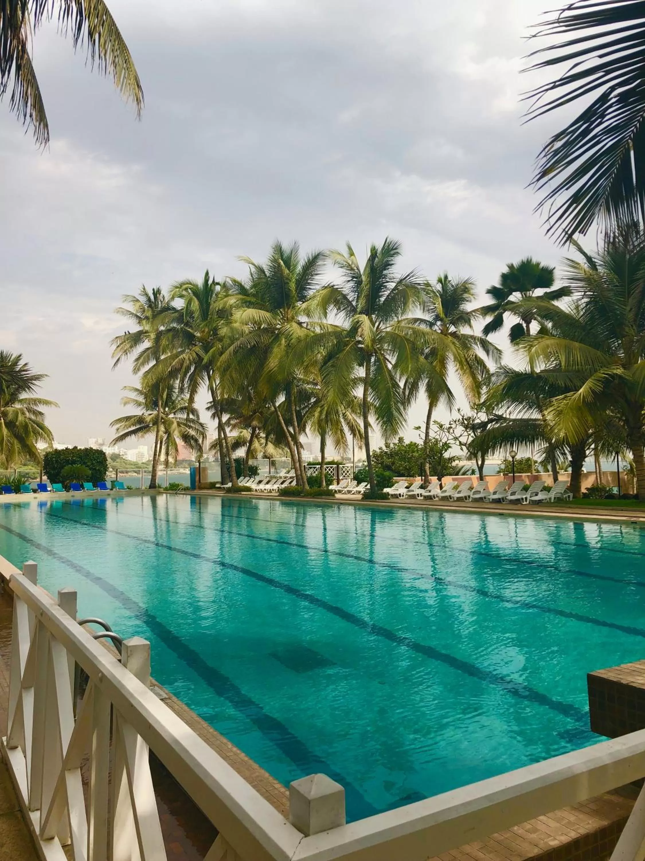 Swimming pool in Hotel Jardin Savana Dakar