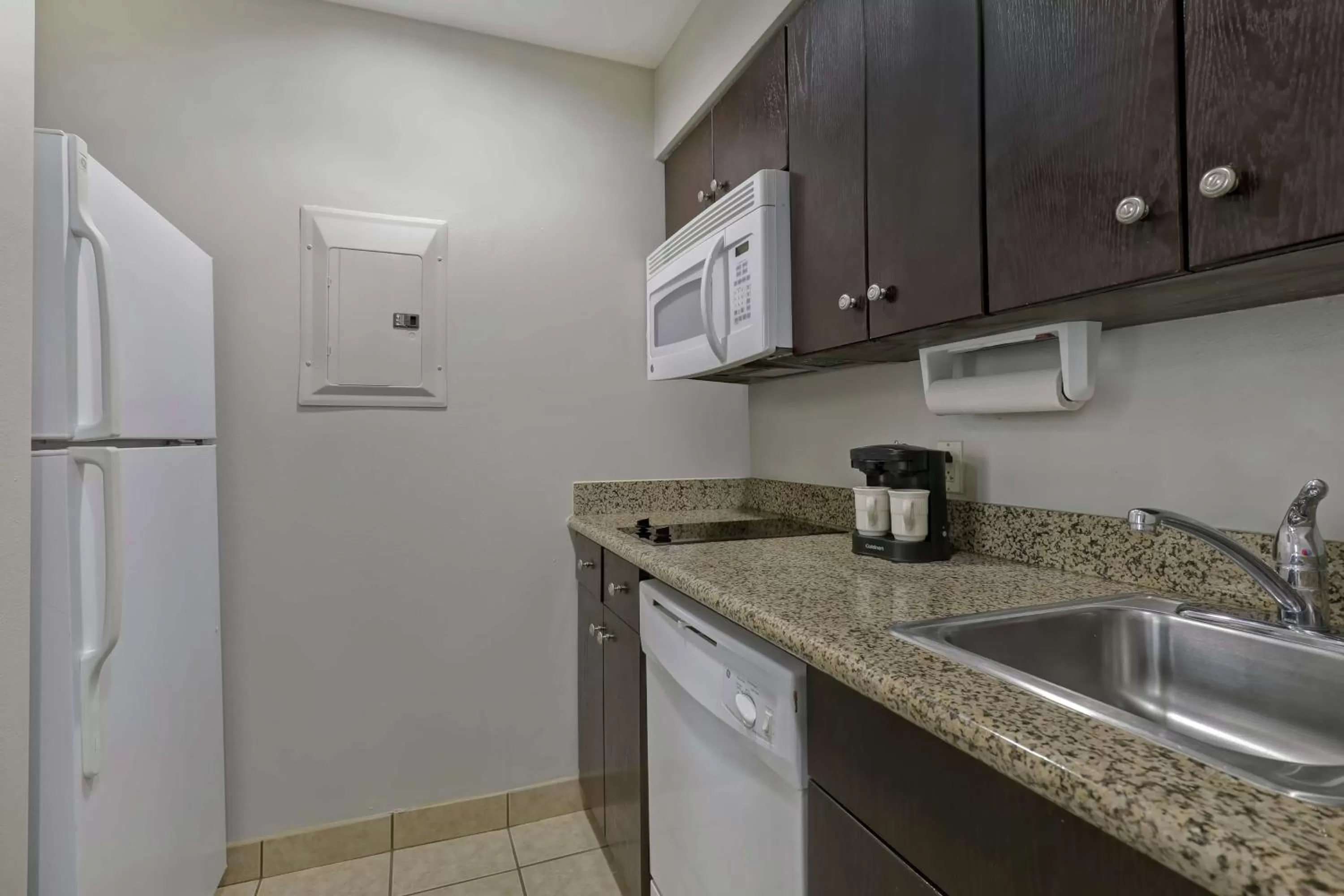 Kitchen or kitchenette in Homewood Suites by Hilton McAllen