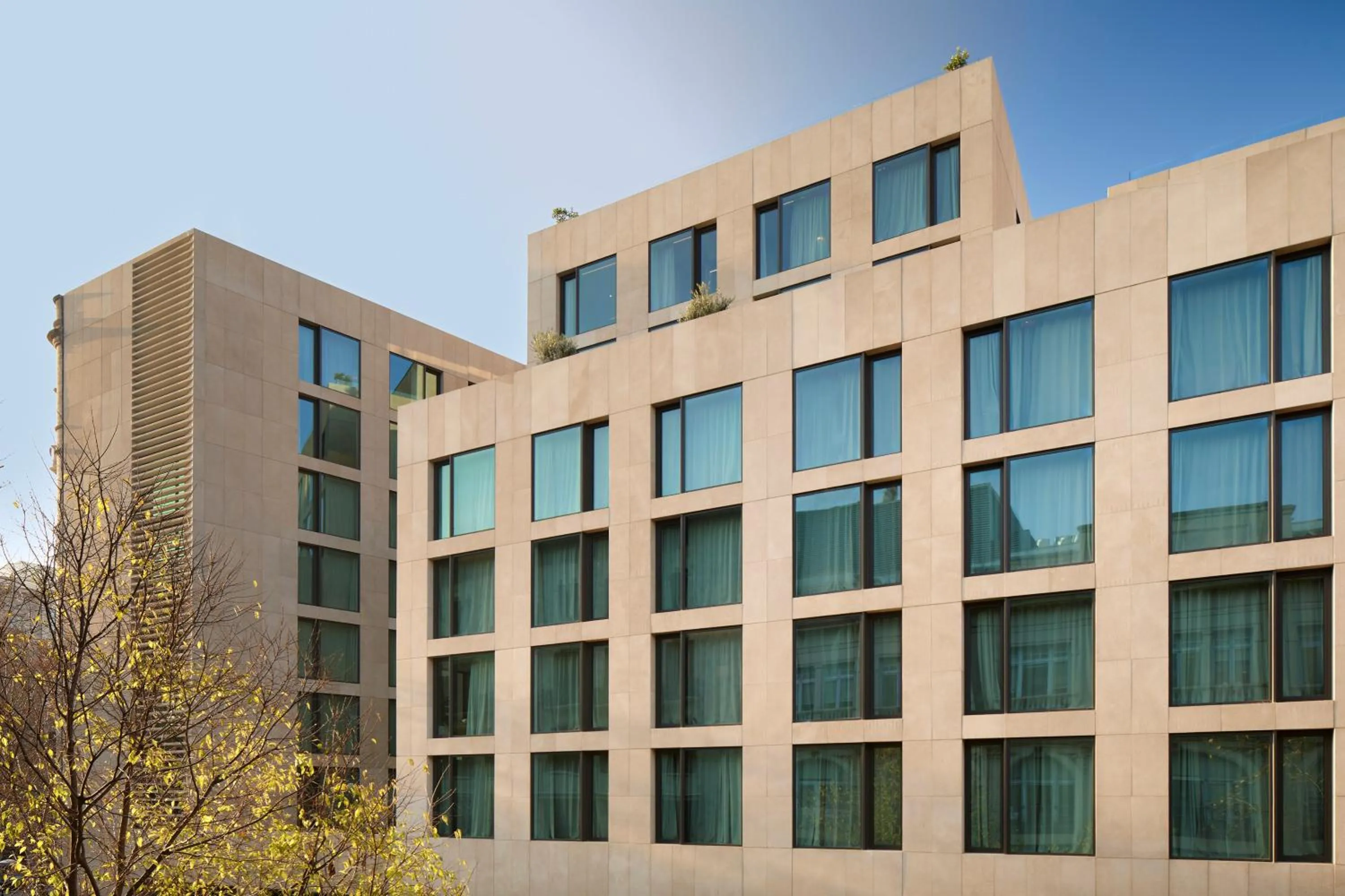 Facade/entrance in ME Barcelona