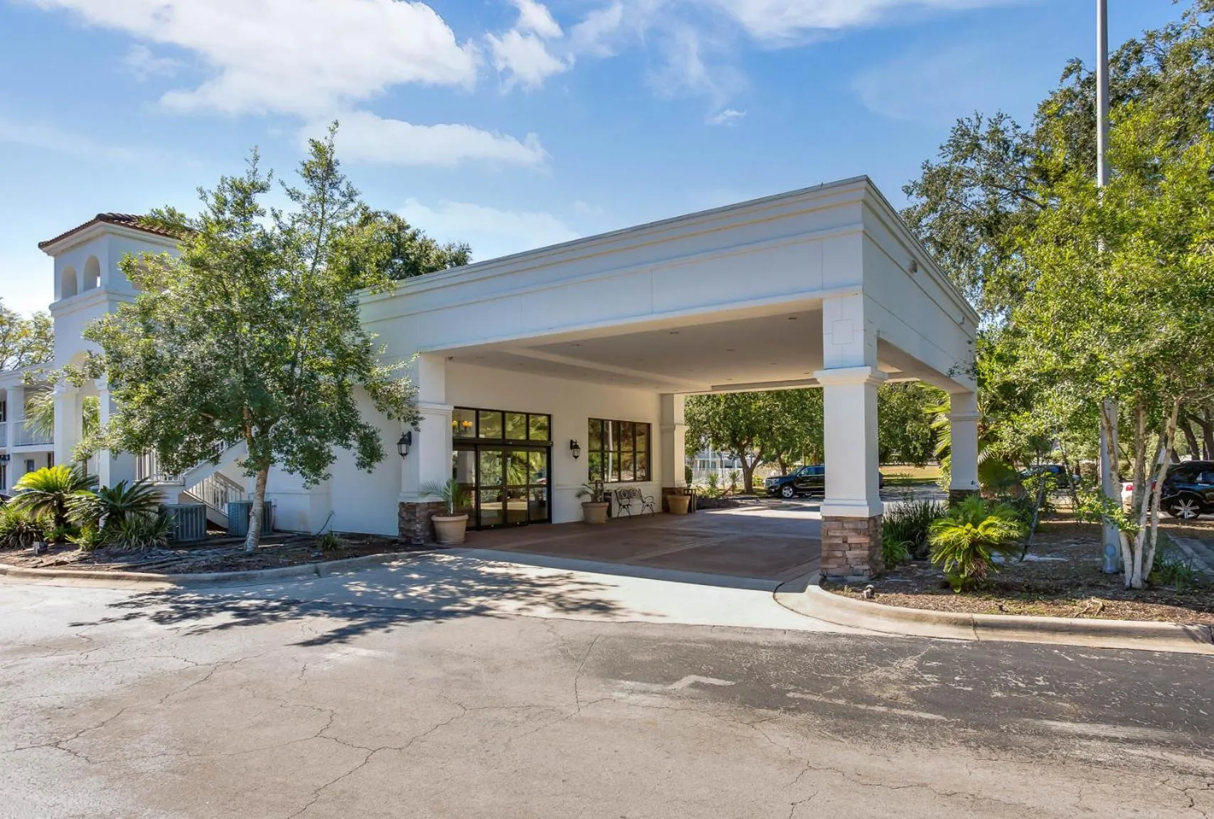 Property building in Studio 6 Gainesville, Fl