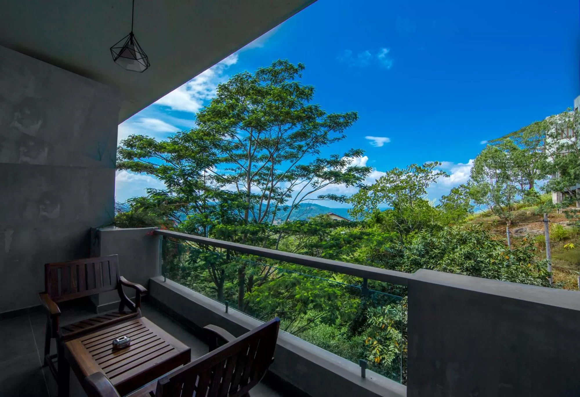 Balcony/Terrace in Skyloft Kandy by Aaradhya