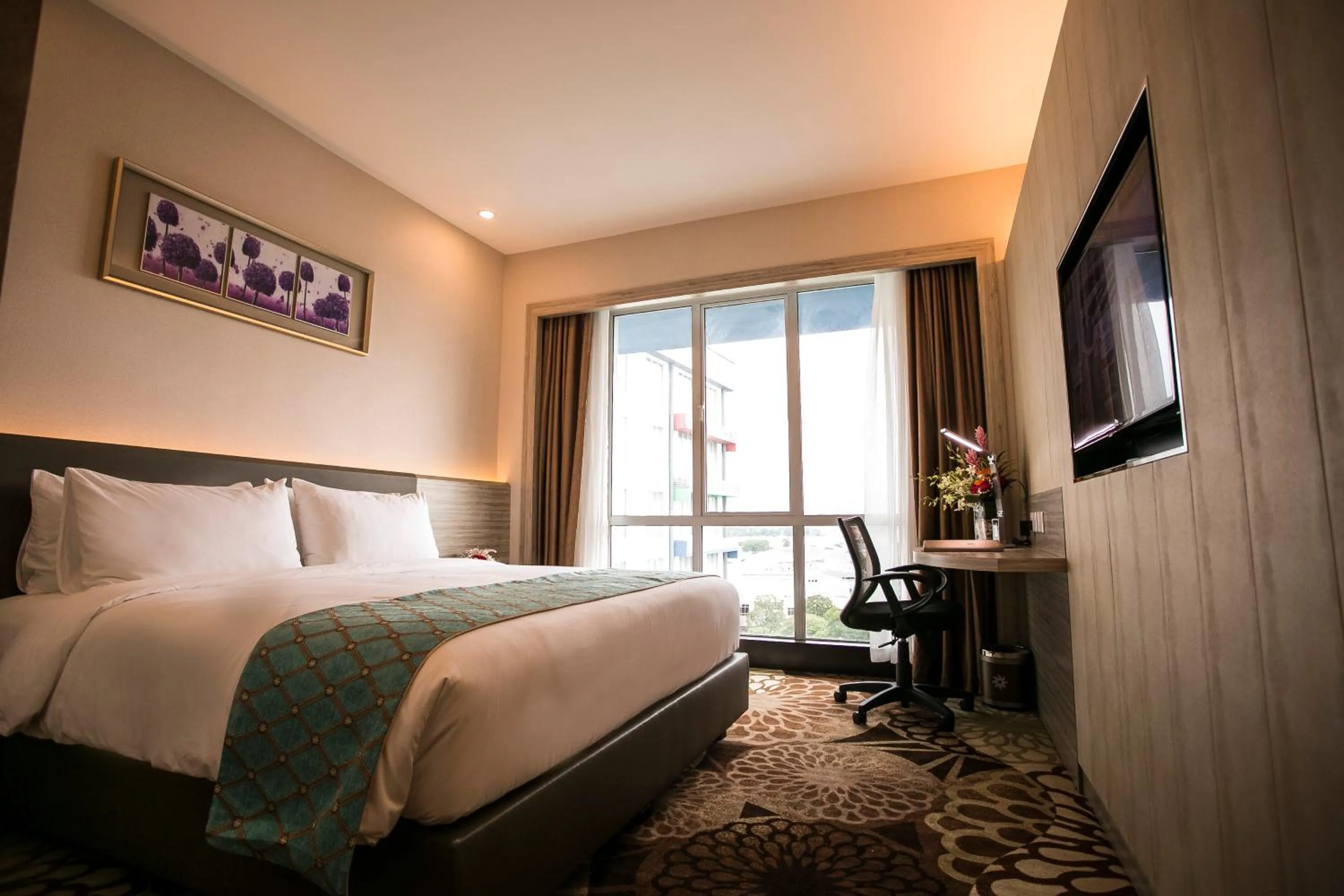 Day, Bed in V8 Hotel Johor Bahru