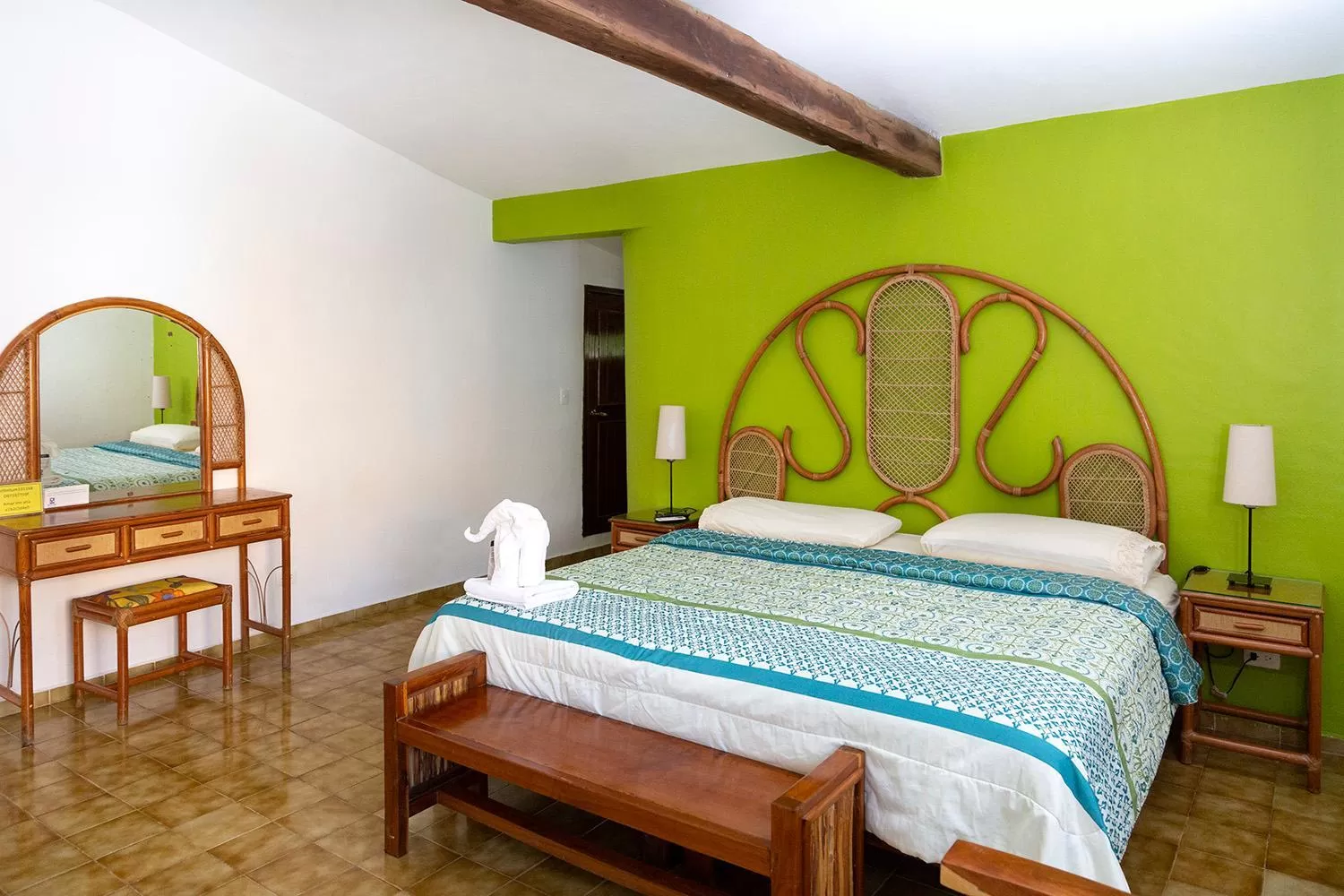 Bed in Hotel Amar Inn