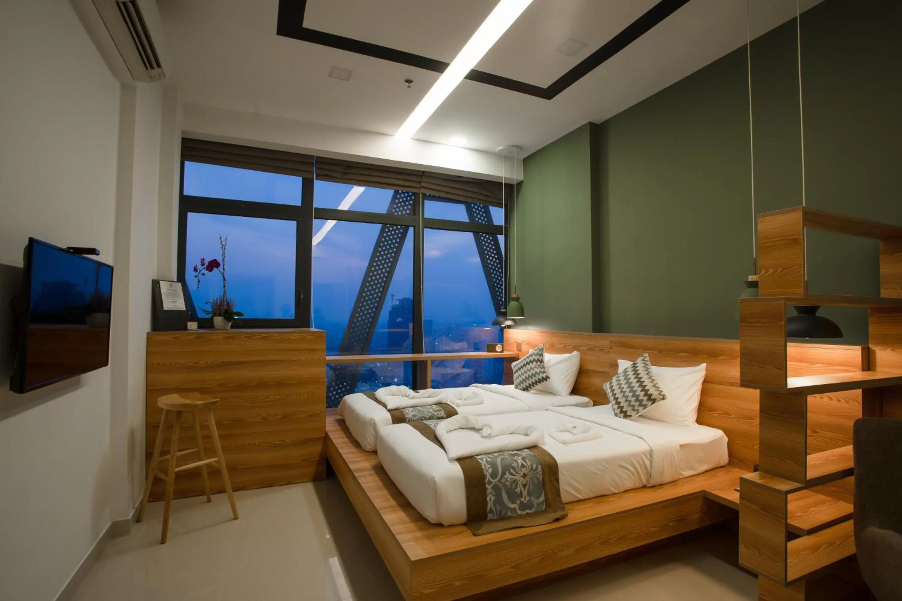 Bedroom, Bed in The Snowbell Hotel