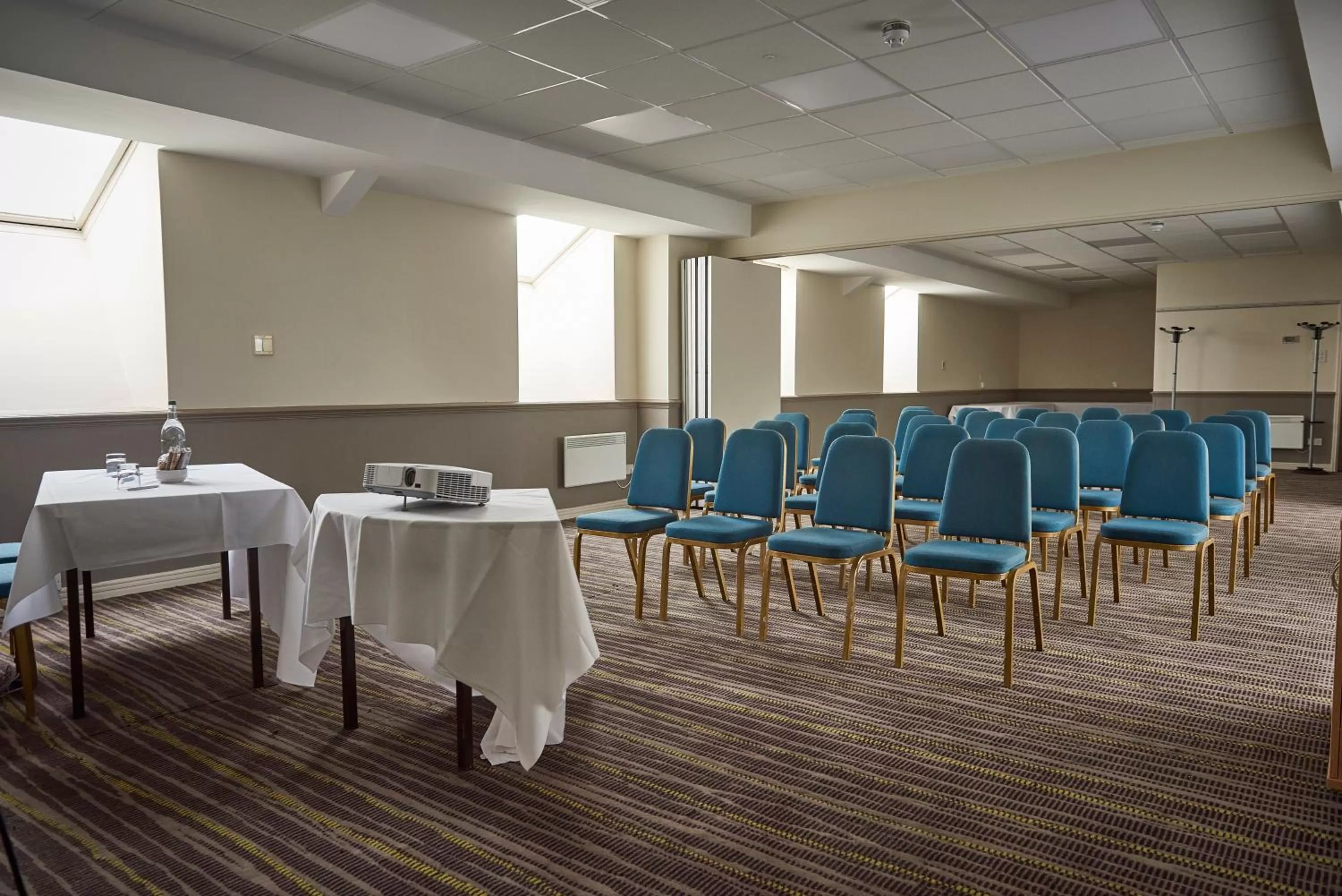 Meeting/conference room in Holiday Inn Northampton West M1 Junc 16 by IHG