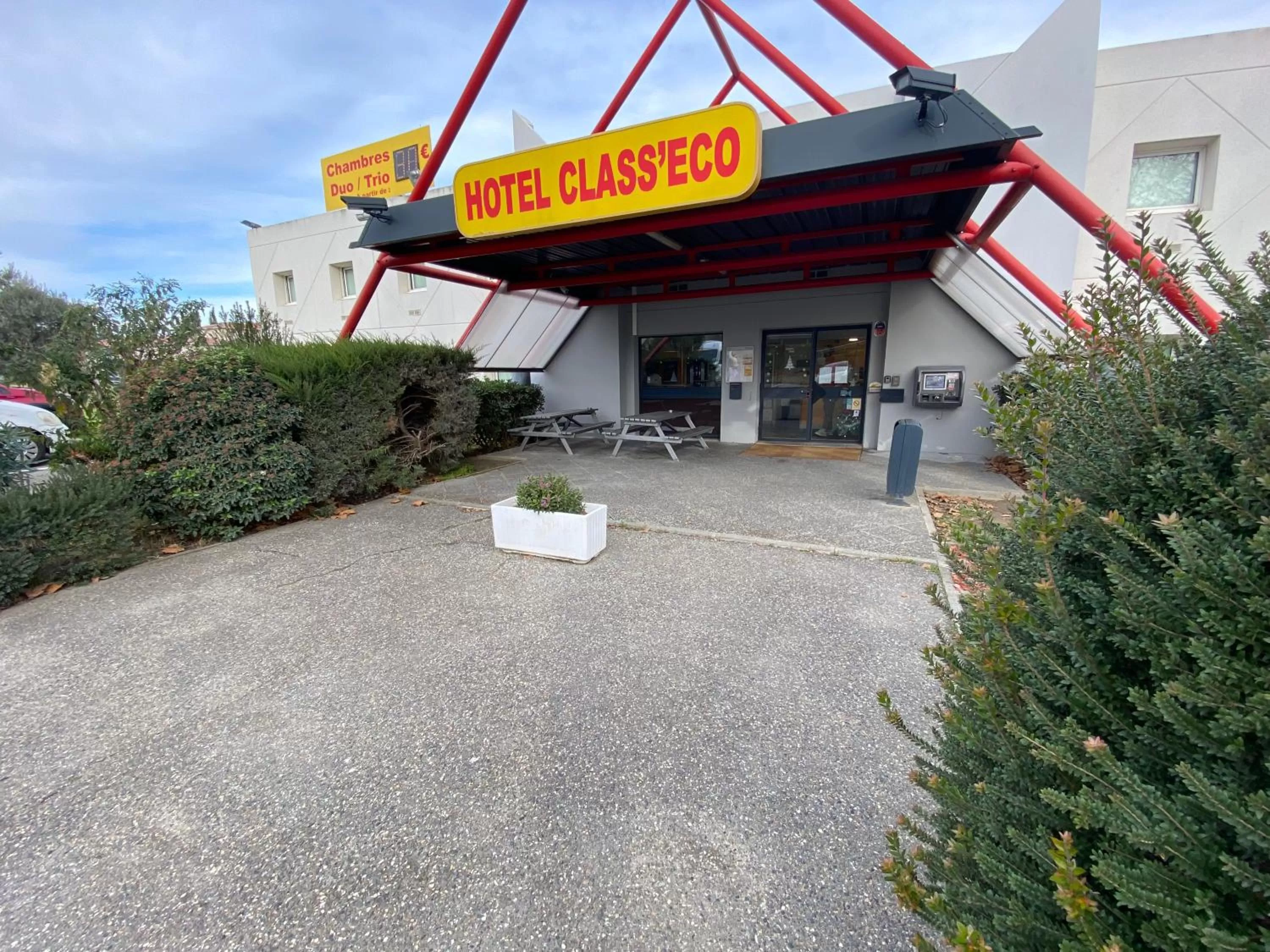 Property building in Hotel Class'Eco Carcassonne