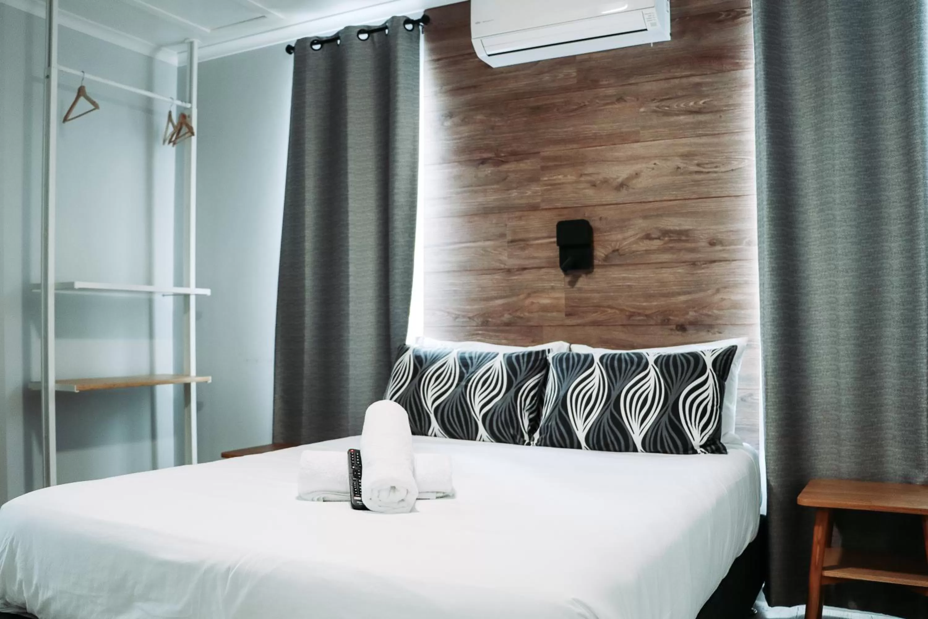 Bed in Yamba Central