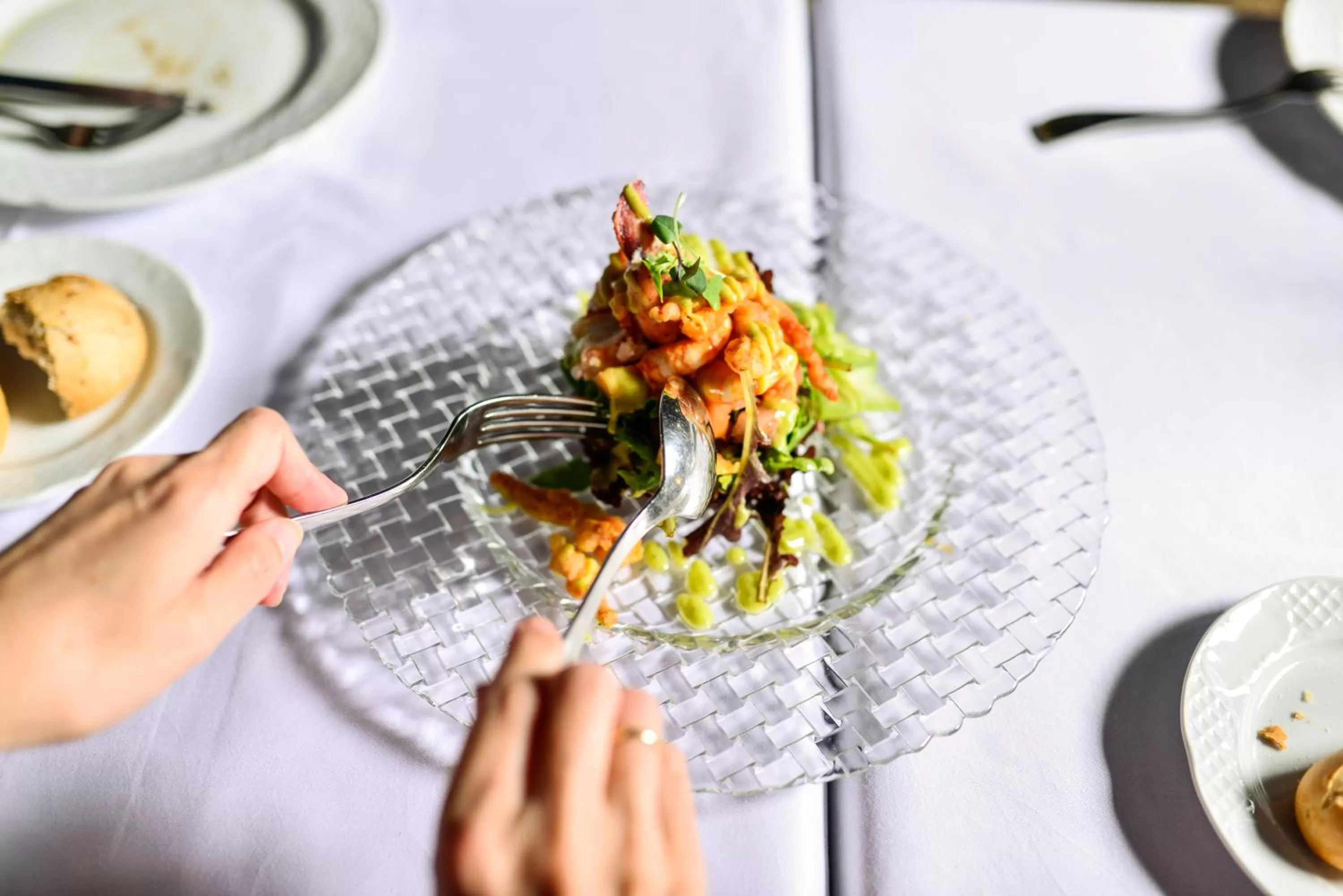 Restaurant/places to eat in Hotel Oromana