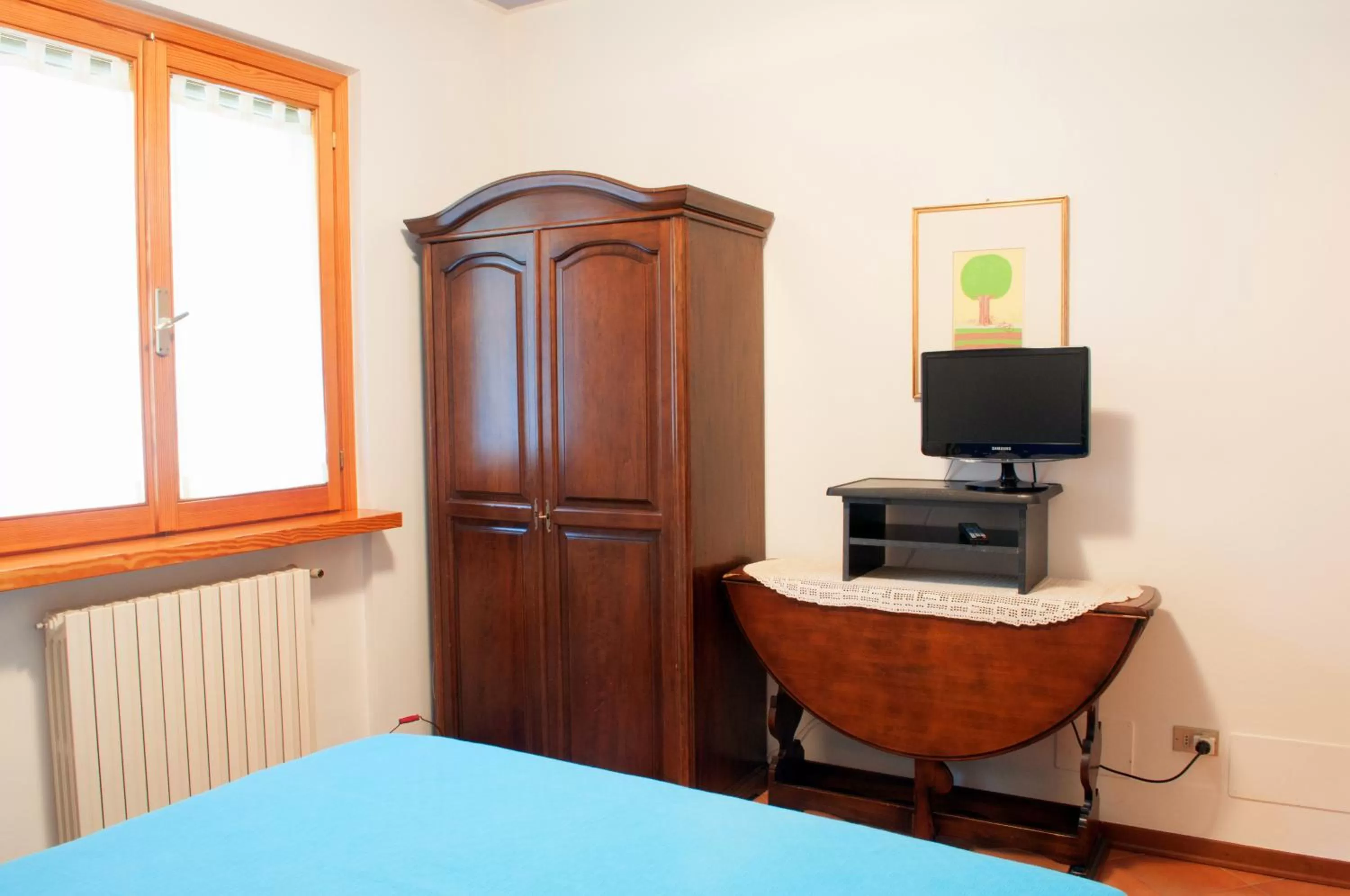 Photo of the whole room, Bed in La Casa Dei Boschi
