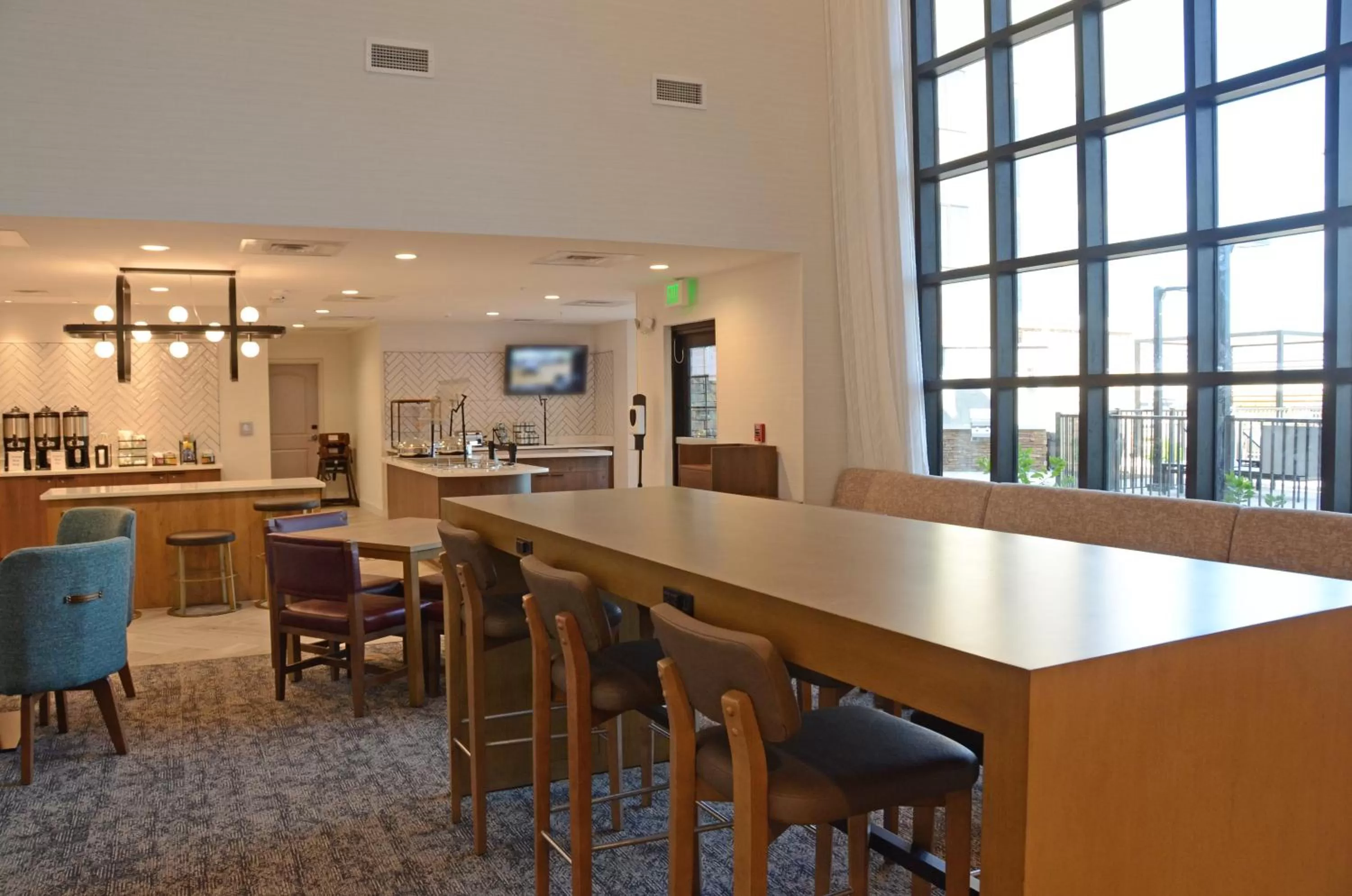 Breakfast in Staybridge Suites Nashville SE - Murfreesboro by IHG
