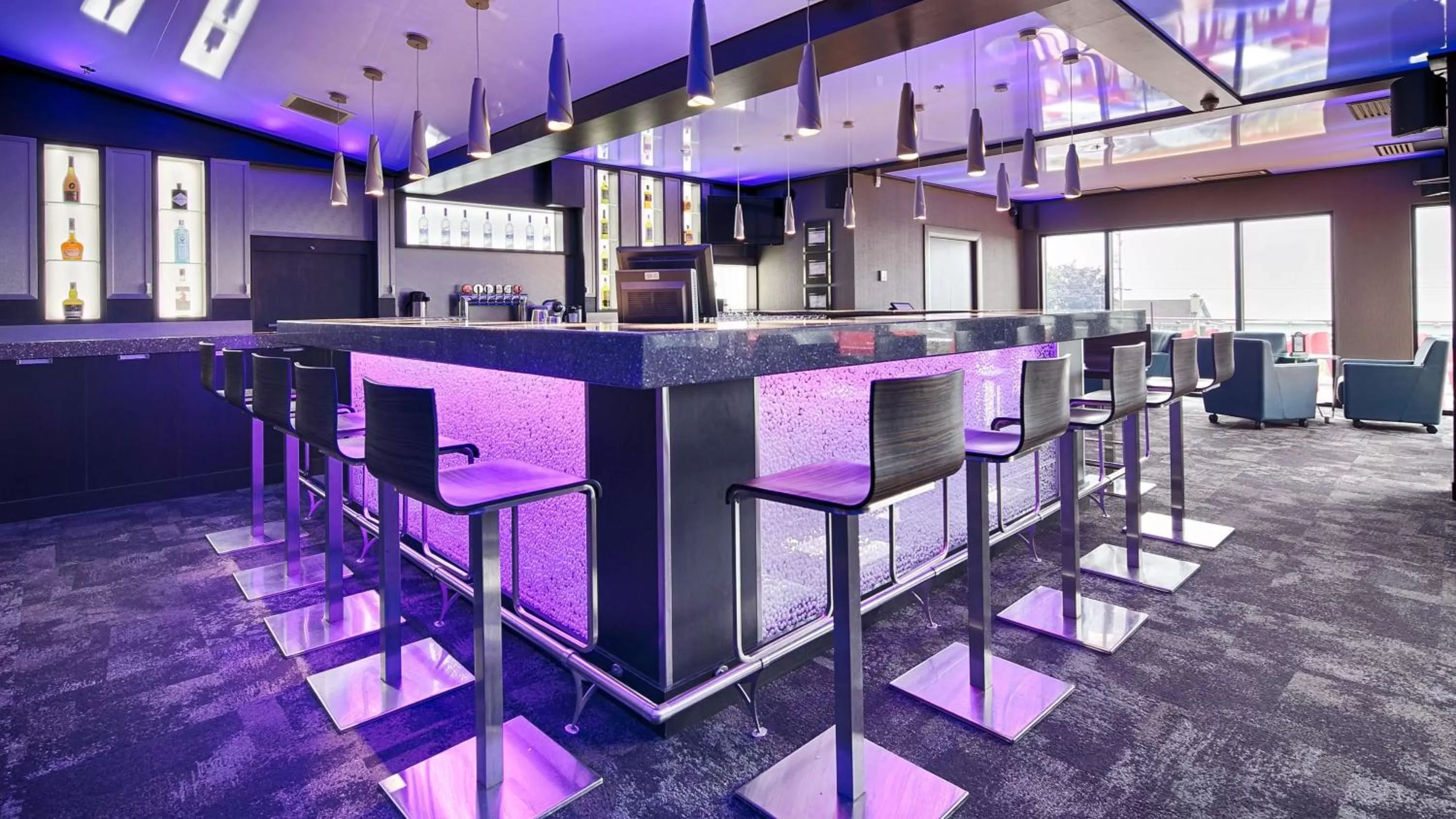 Restaurant/places to eat in Hotel Levesque