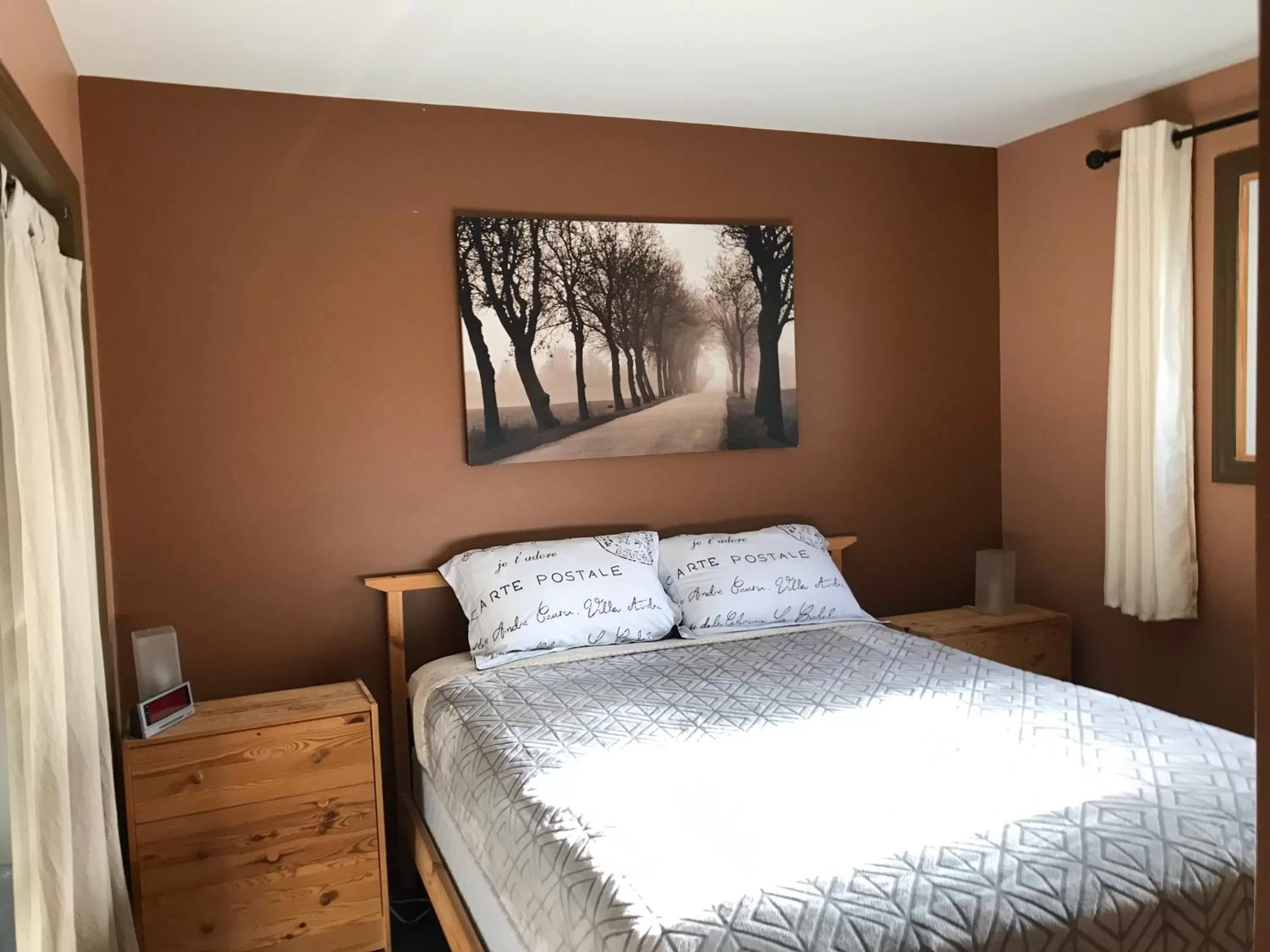 Bed in Hush Lodge and Cottages