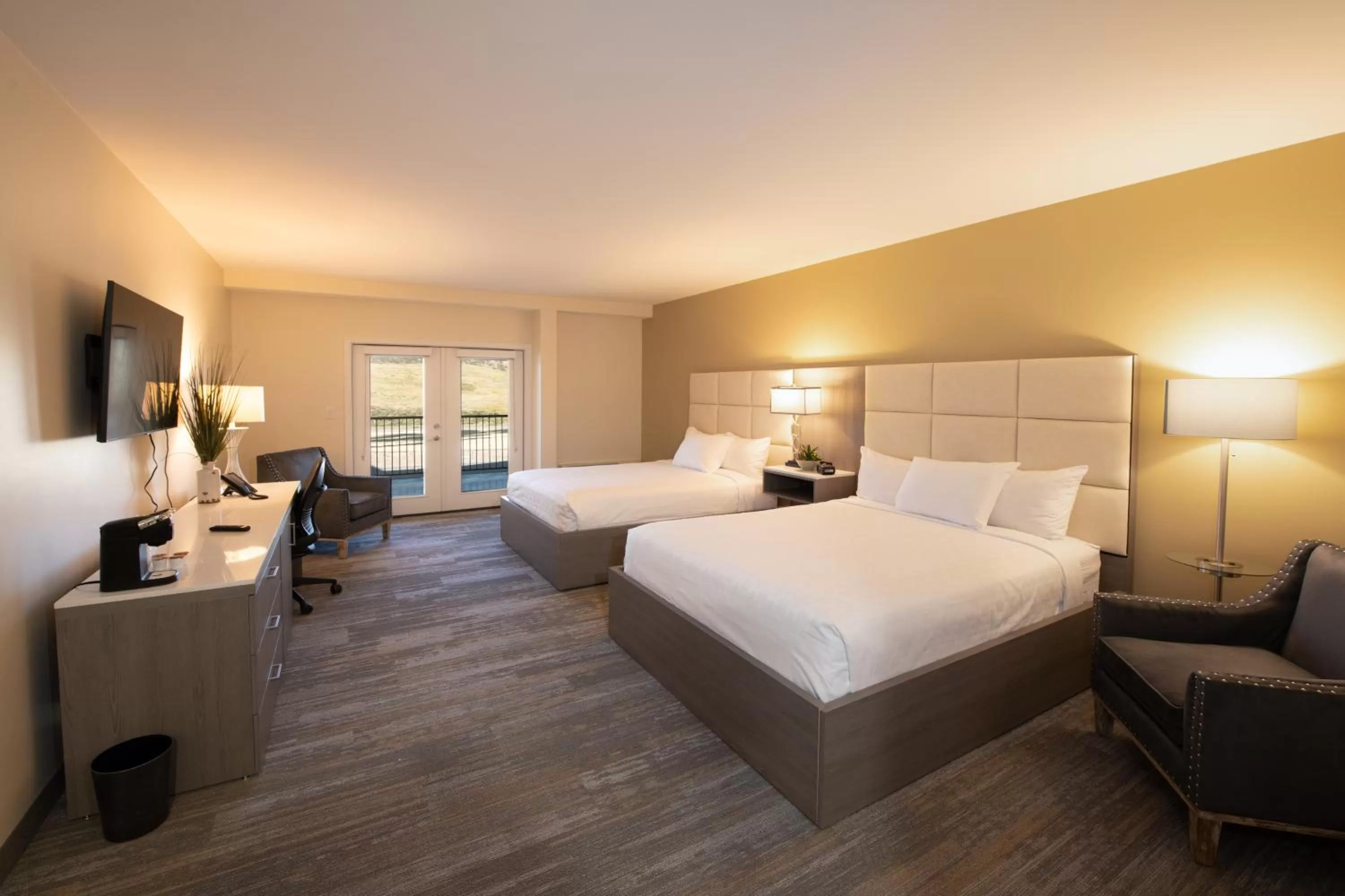 Bed in Apache Gold Resort Hotel & Casino