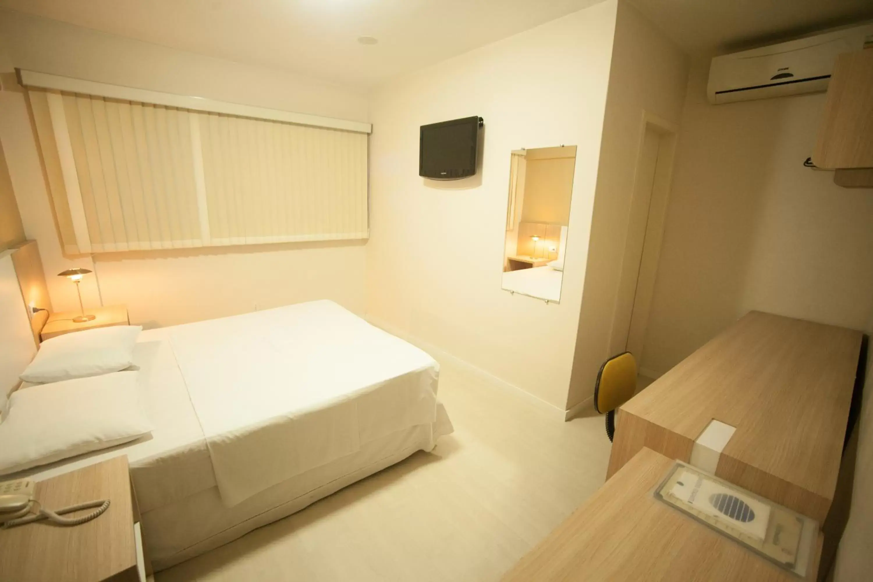 Superior Double Room in Hotel Itajaí Tur - Itajaí Navegantes Superior Double Room in Hotel Itajaí Tur - Itajaí Navegantes