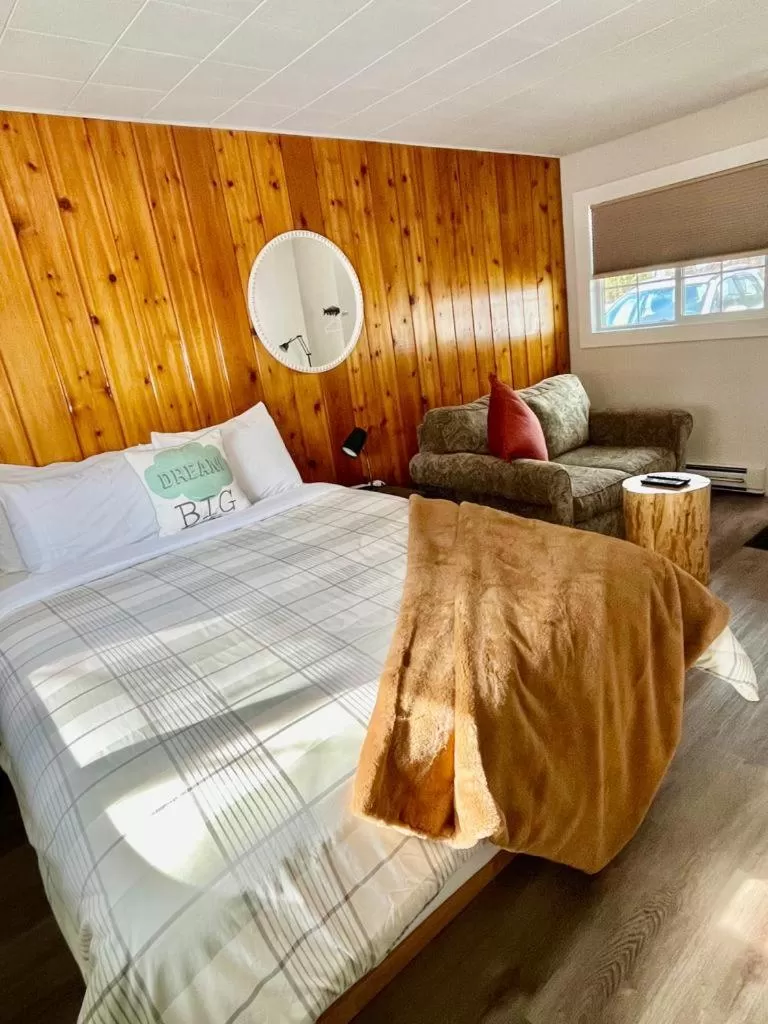 Bed in Barefoot Villas and Retreat