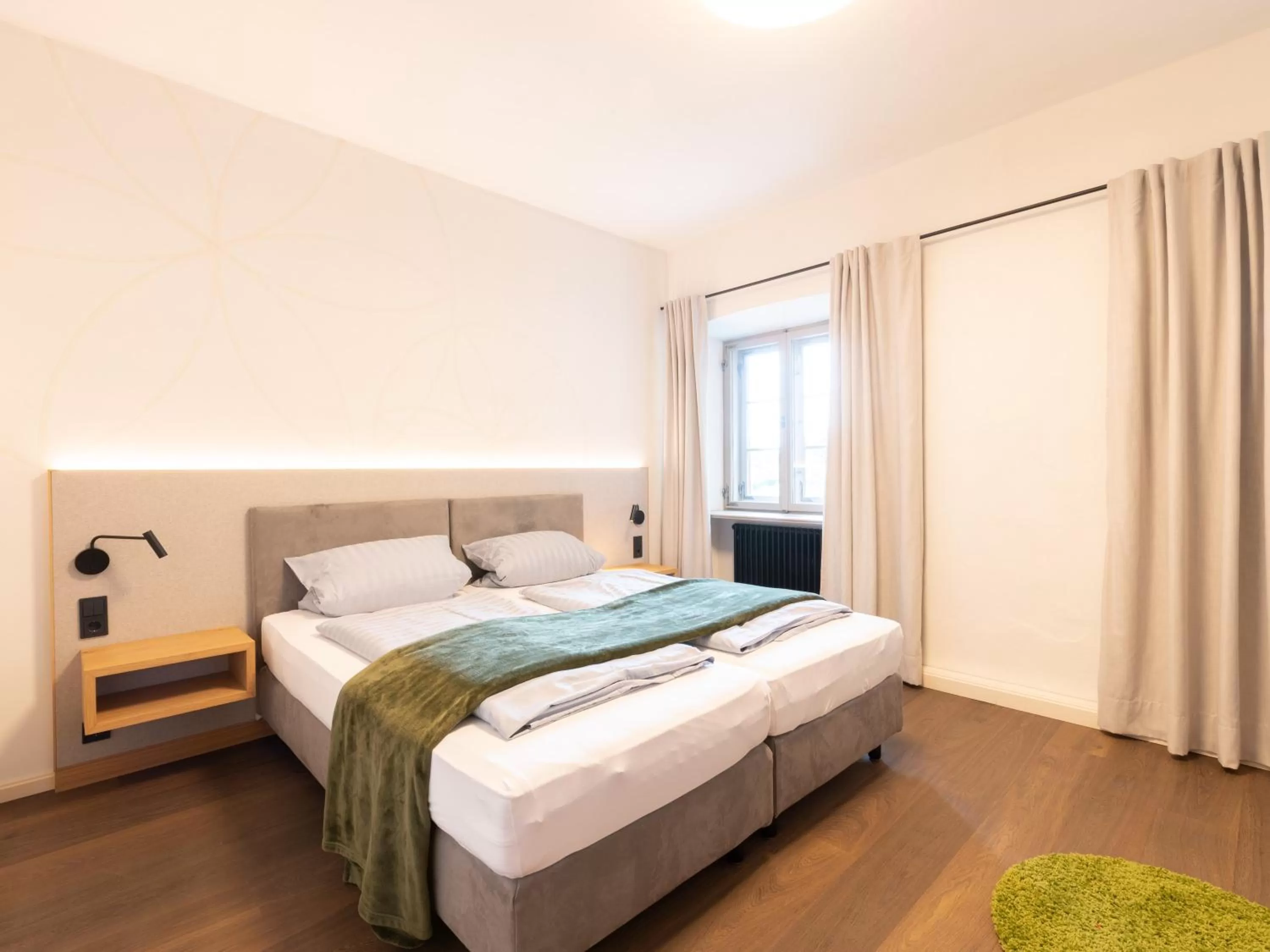 Bed in LANDHOTEL ALTE ZOLLSTATION- Historical Building