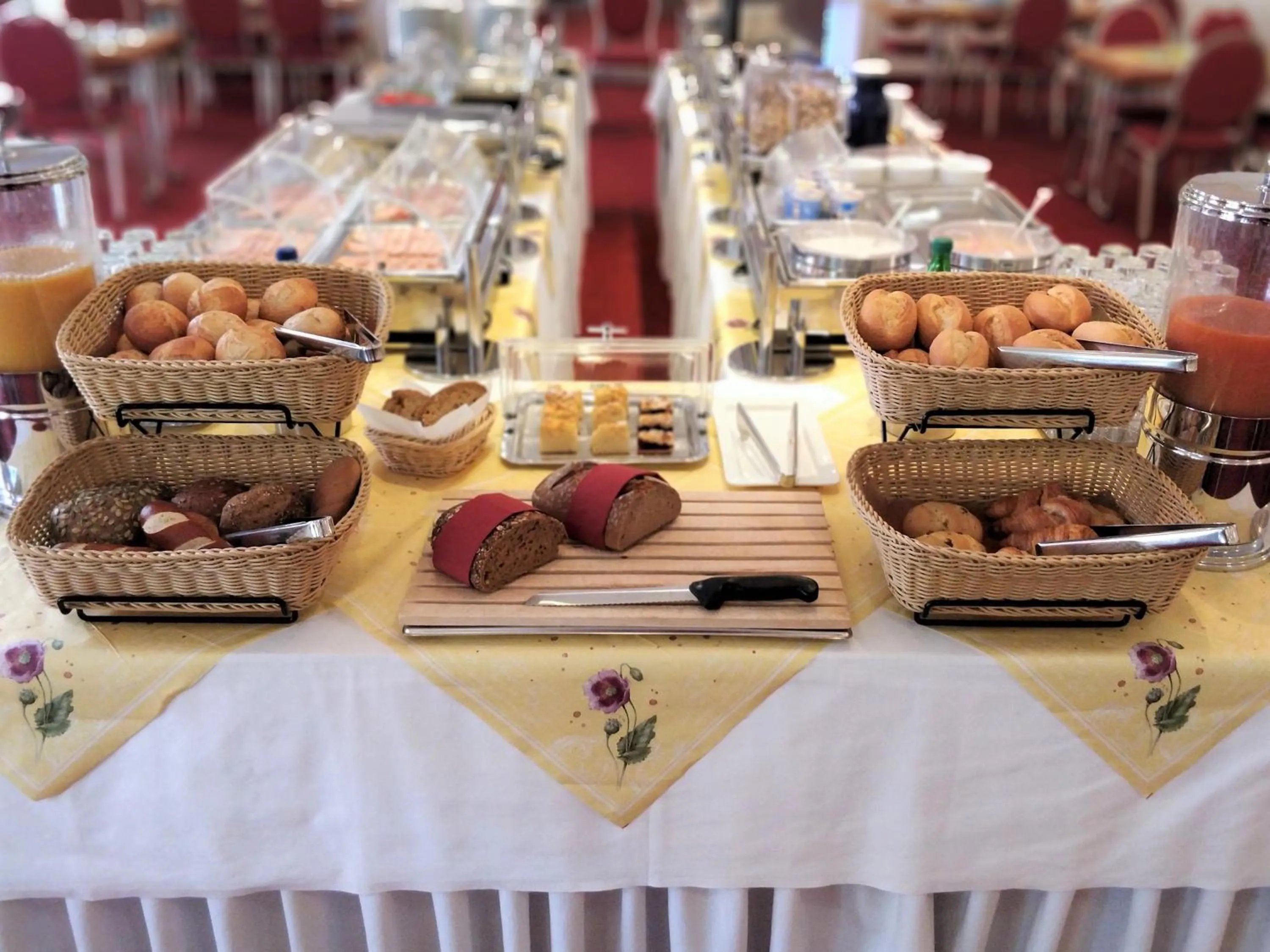 Buffet breakfast in Hotel Scholz