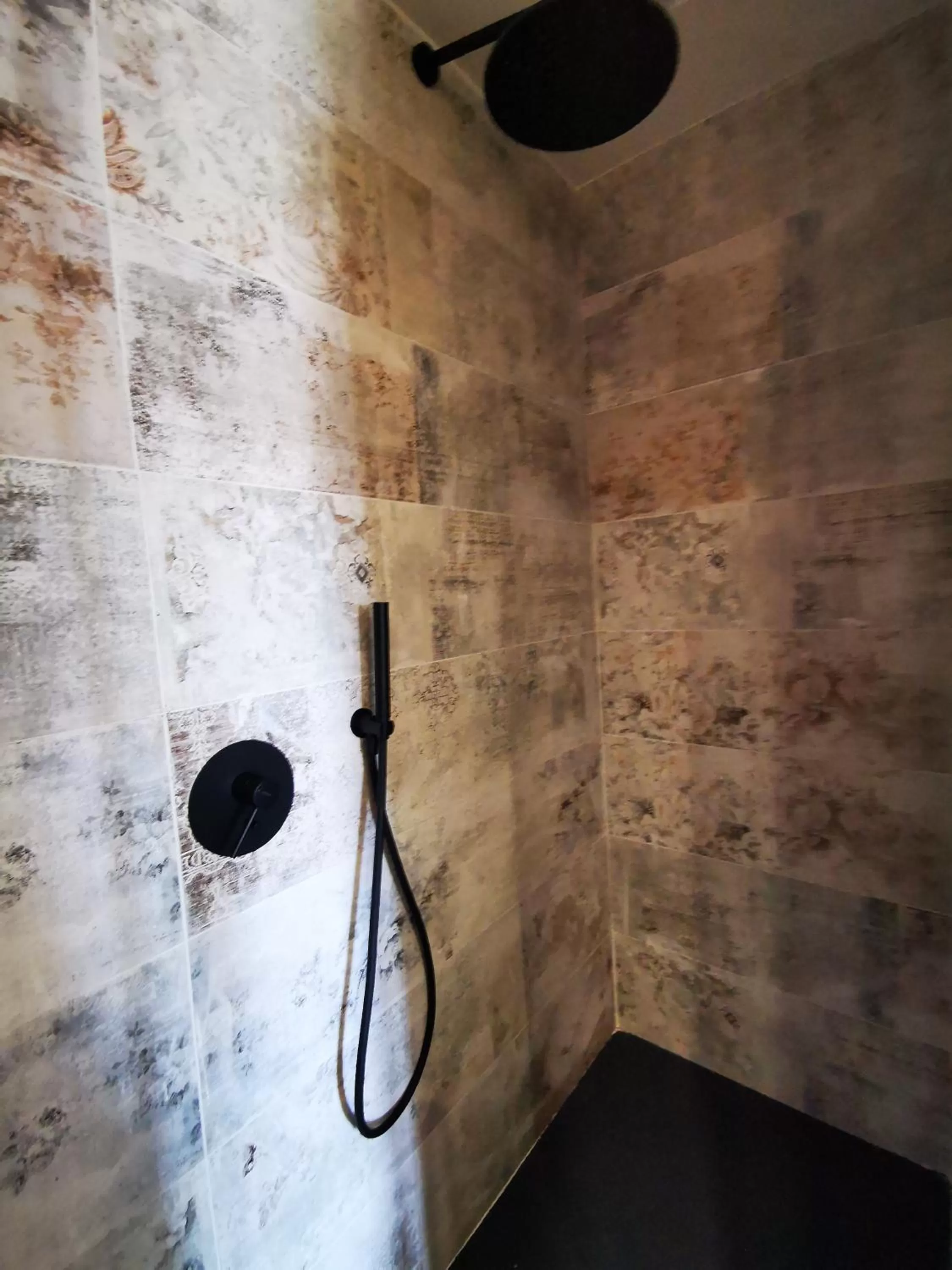 Shower in Relais Du Port