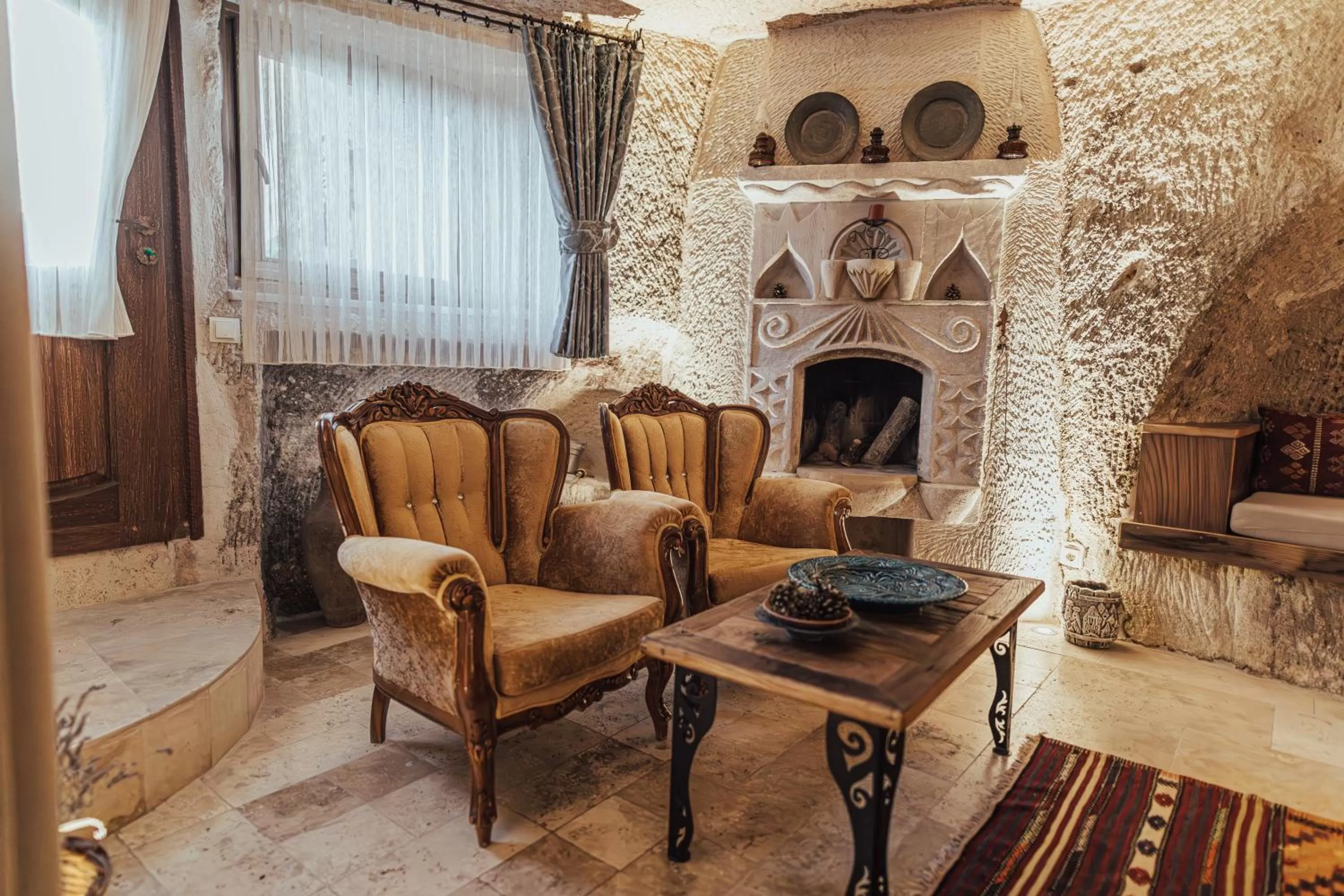 flat iron in Şah Saray Cave Suites Halal Hotel