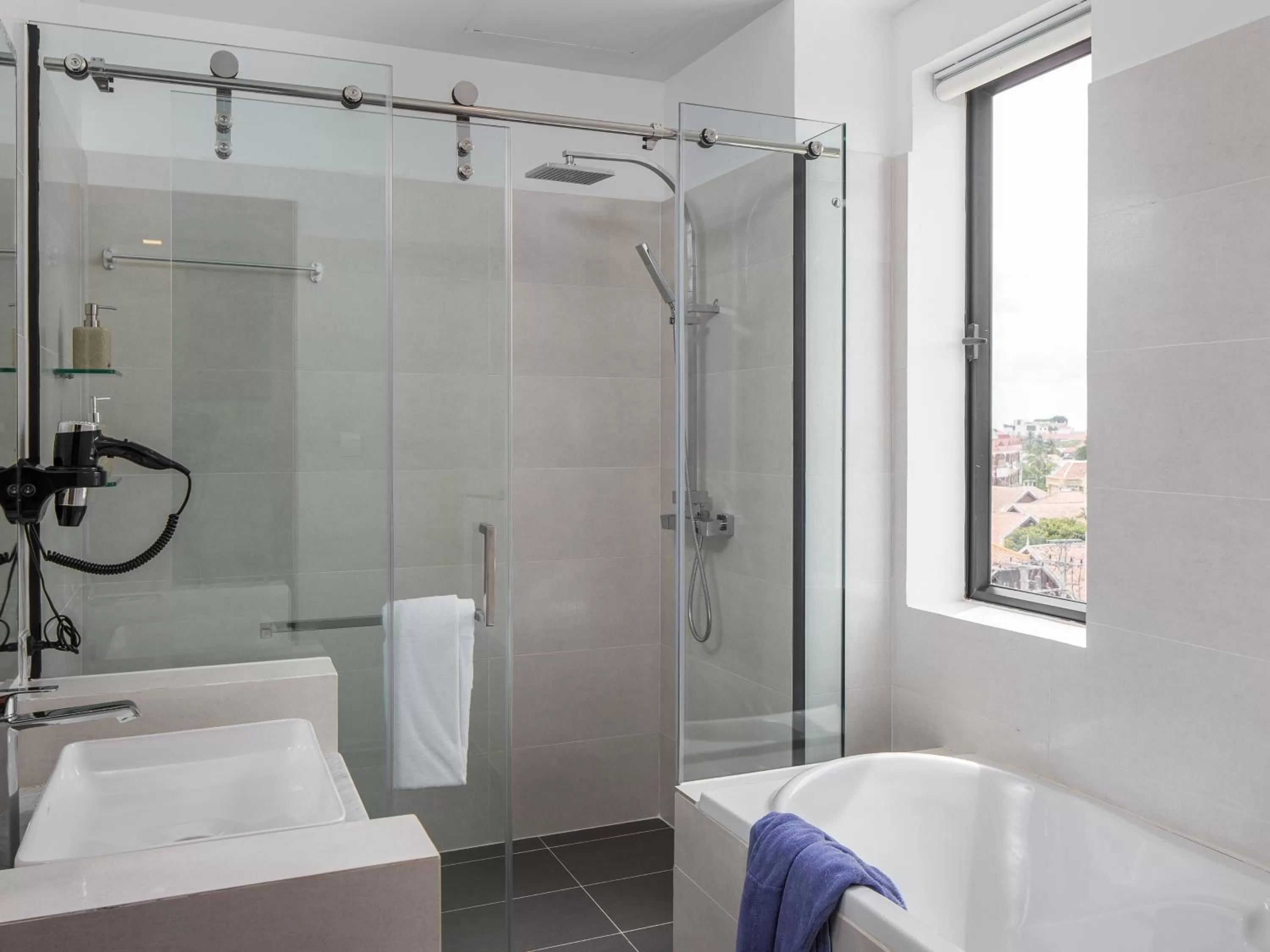 Bathroom in Homewood Hotel